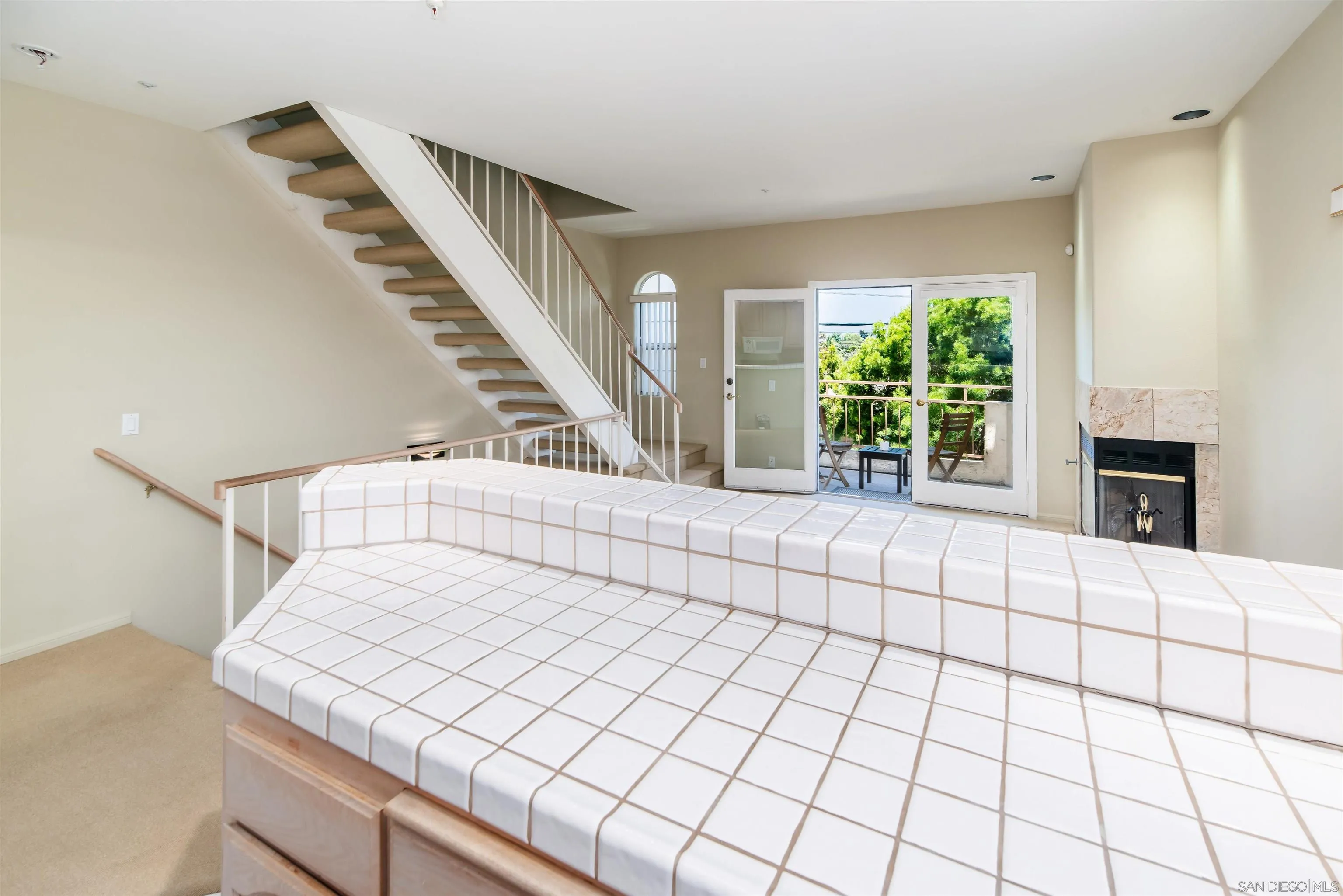 https://cdn.realtyfeed.com/cdn/127/260014692/c2b38b51b895c2faf424f4a2f67642ce.webp