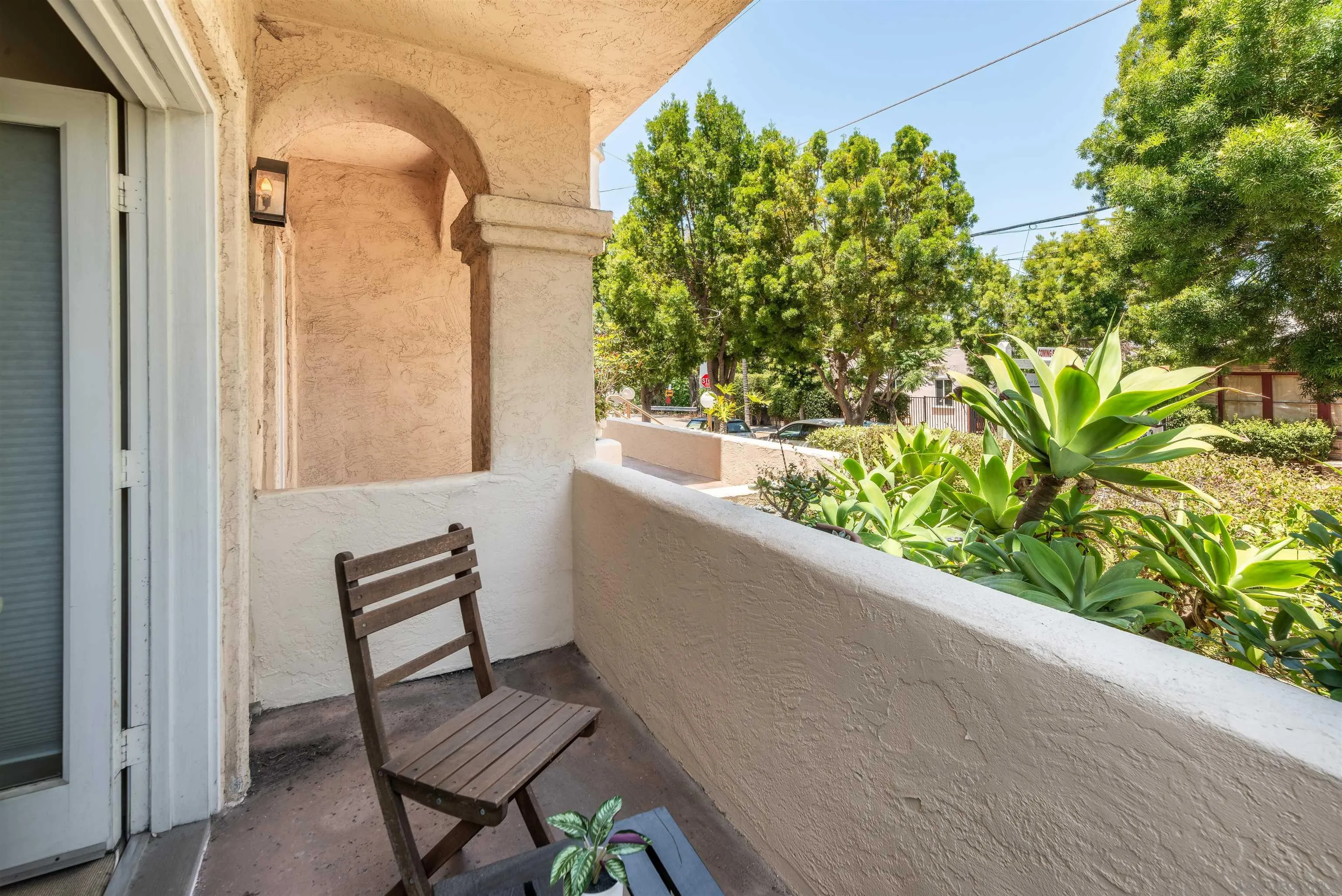 https://cdn.realtyfeed.com/cdn/127/260014692/c8db3ddb9cfbbdbcde7cab7b13bc419c.webp