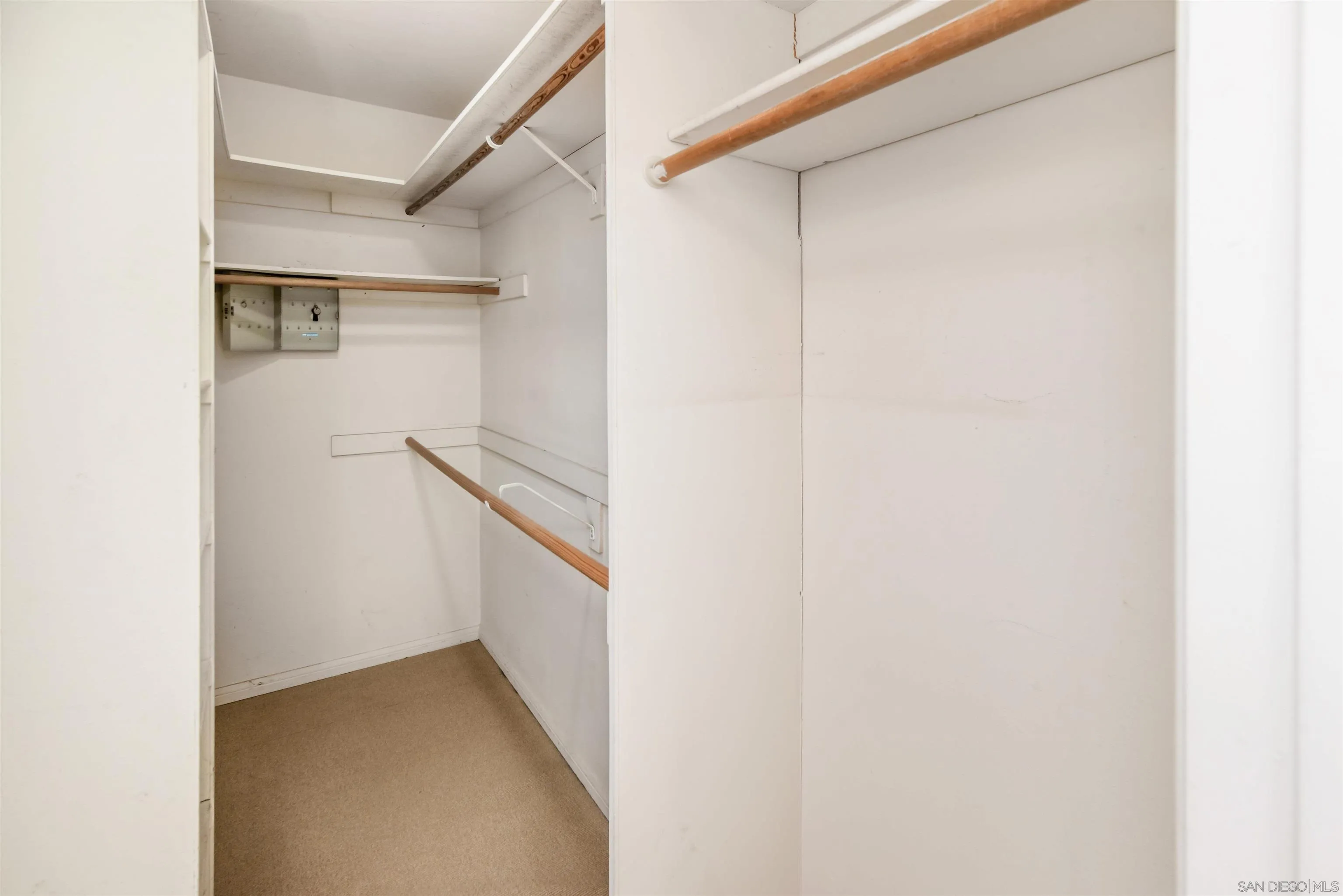 Photo #9: 260014692 Listing: Photo #9