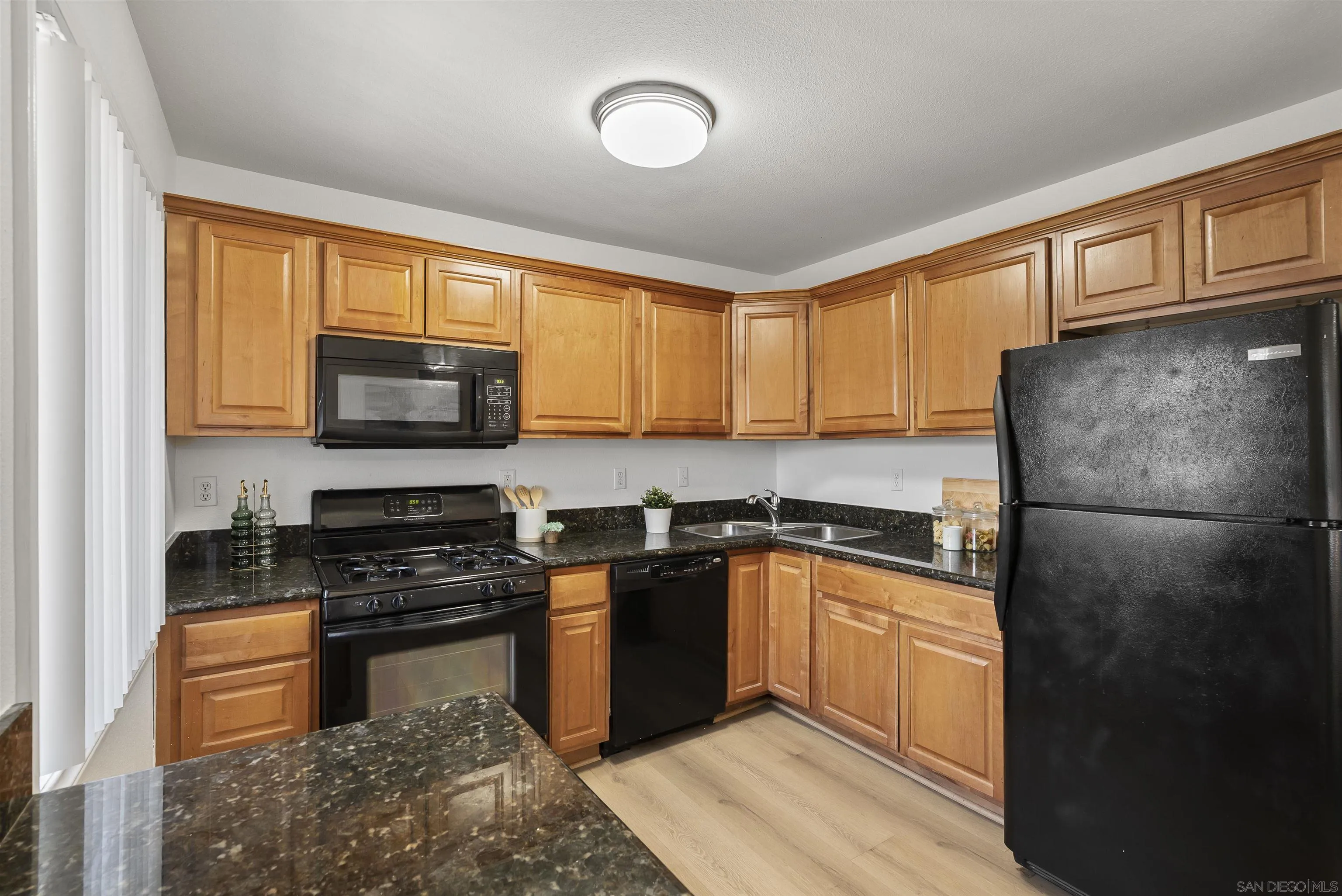 4654 33rd St Unit 20, San Diego, CA 92116 - Photo 5 of 12, San Diego, CA