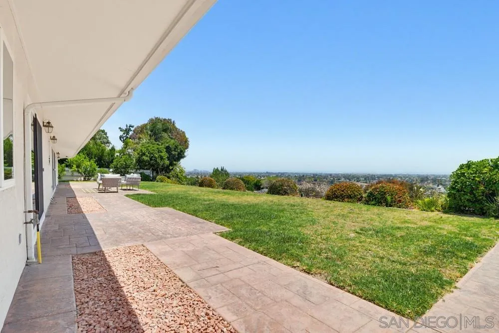 https://cdn.realtyfeed.com/cdn/127/260014694/215c55773656b67593cdc2c4f7a60f17.webp