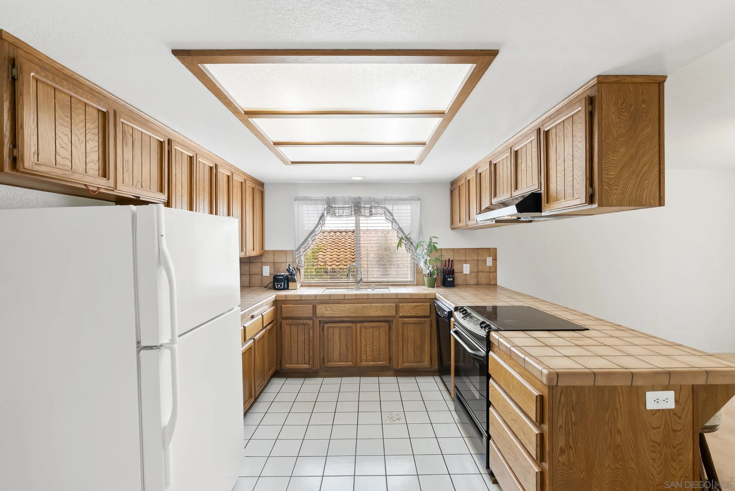 https://cdn.realtyfeed.com/cdn/127/260014699/4e0ffee1843384ee06de1b9dd57e667f.webp
