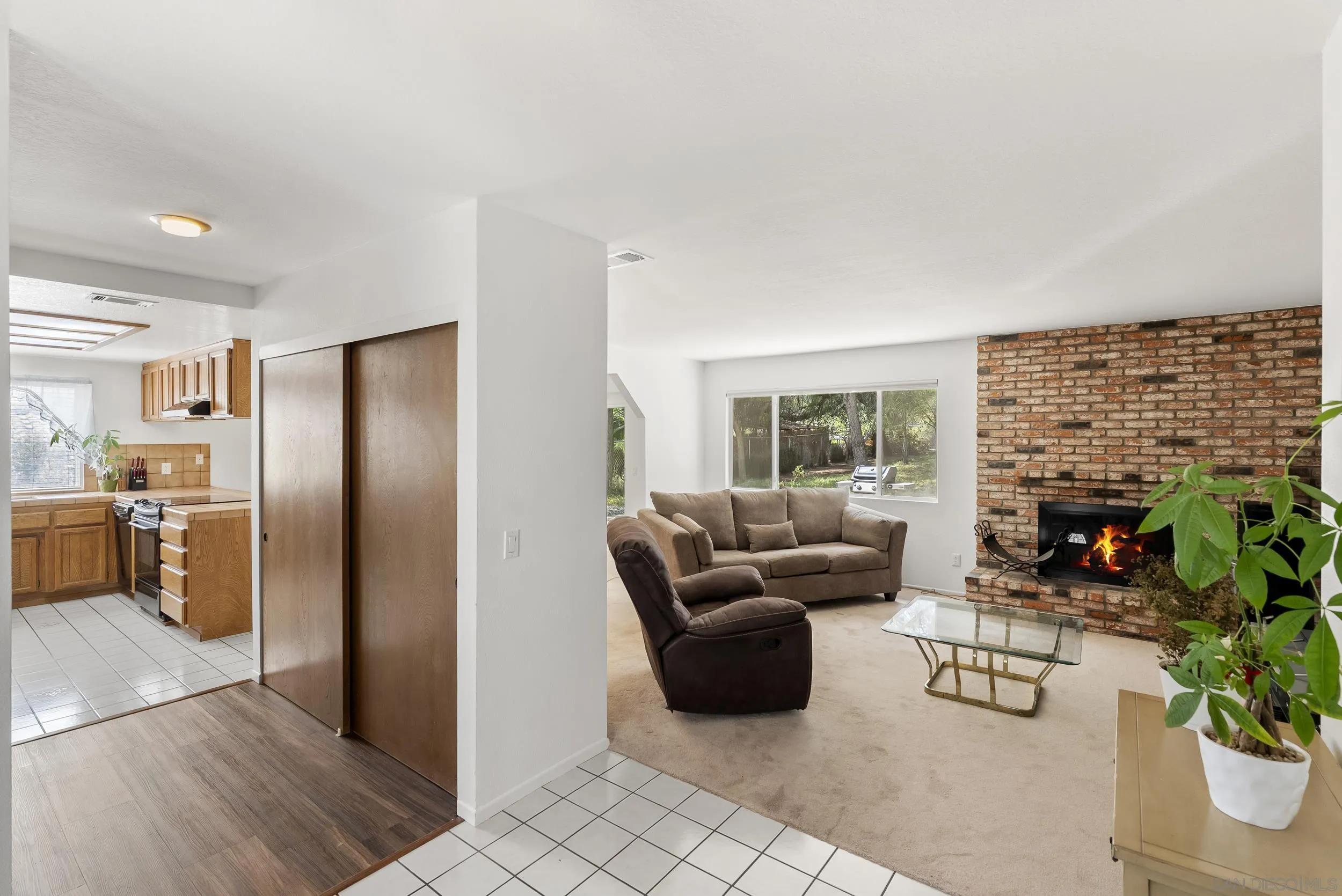 https://cdn.realtyfeed.com/cdn/127/260014699/e1e13865cbc88f78028f6cd0de6ef585.webp