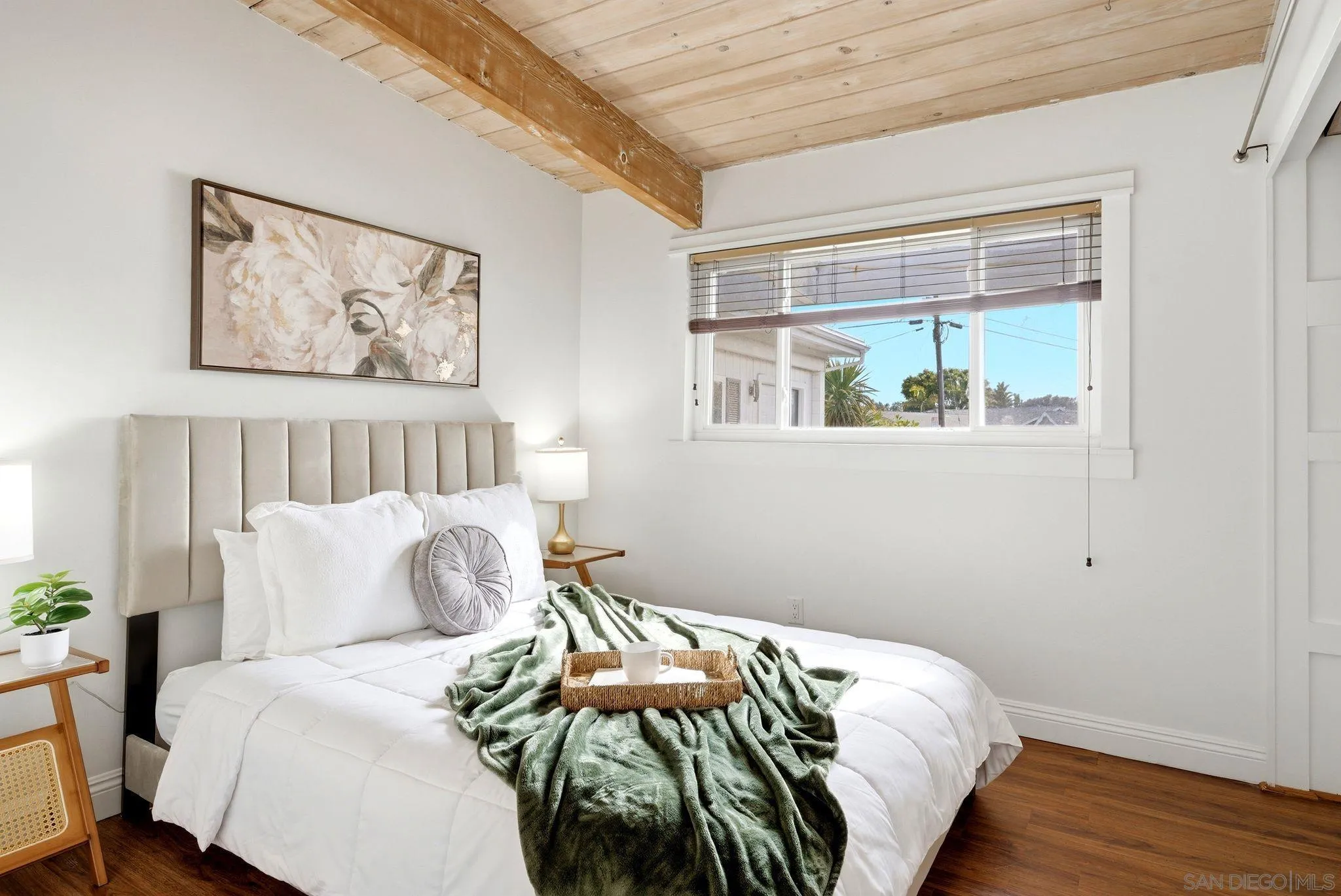https://cdn.realtyfeed.com/cdn/127/260014700/e0e8dfb6a8a8329ad111744a25e44de4.webp