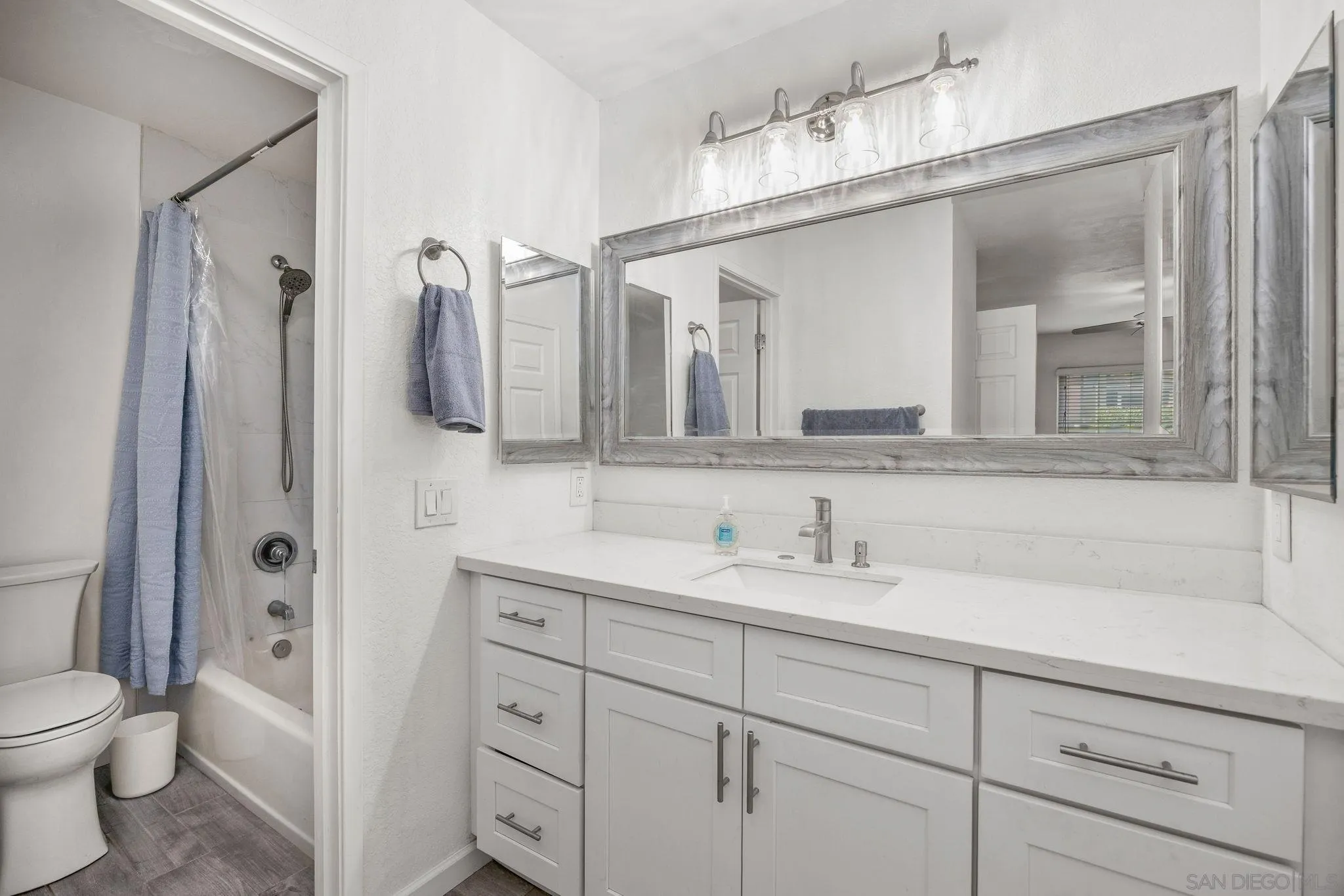https://cdn.realtyfeed.com/cdn/127/260014702/d19a36c3c69ca632e05334abf223c771.webp