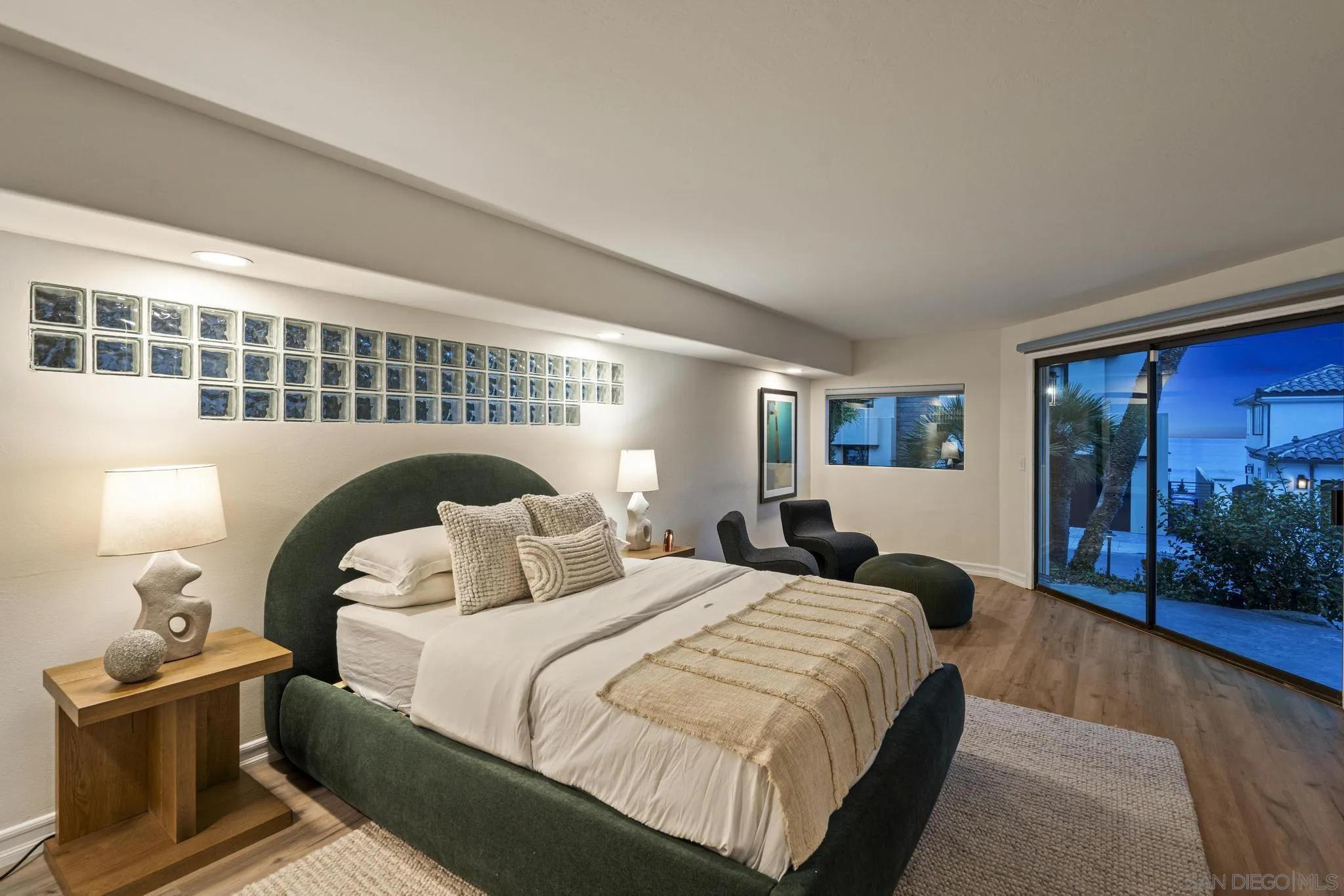 https://cdn.realtyfeed.com/cdn/127/260014706/41995dfab92de077ba07d1bc4406fe53.webp