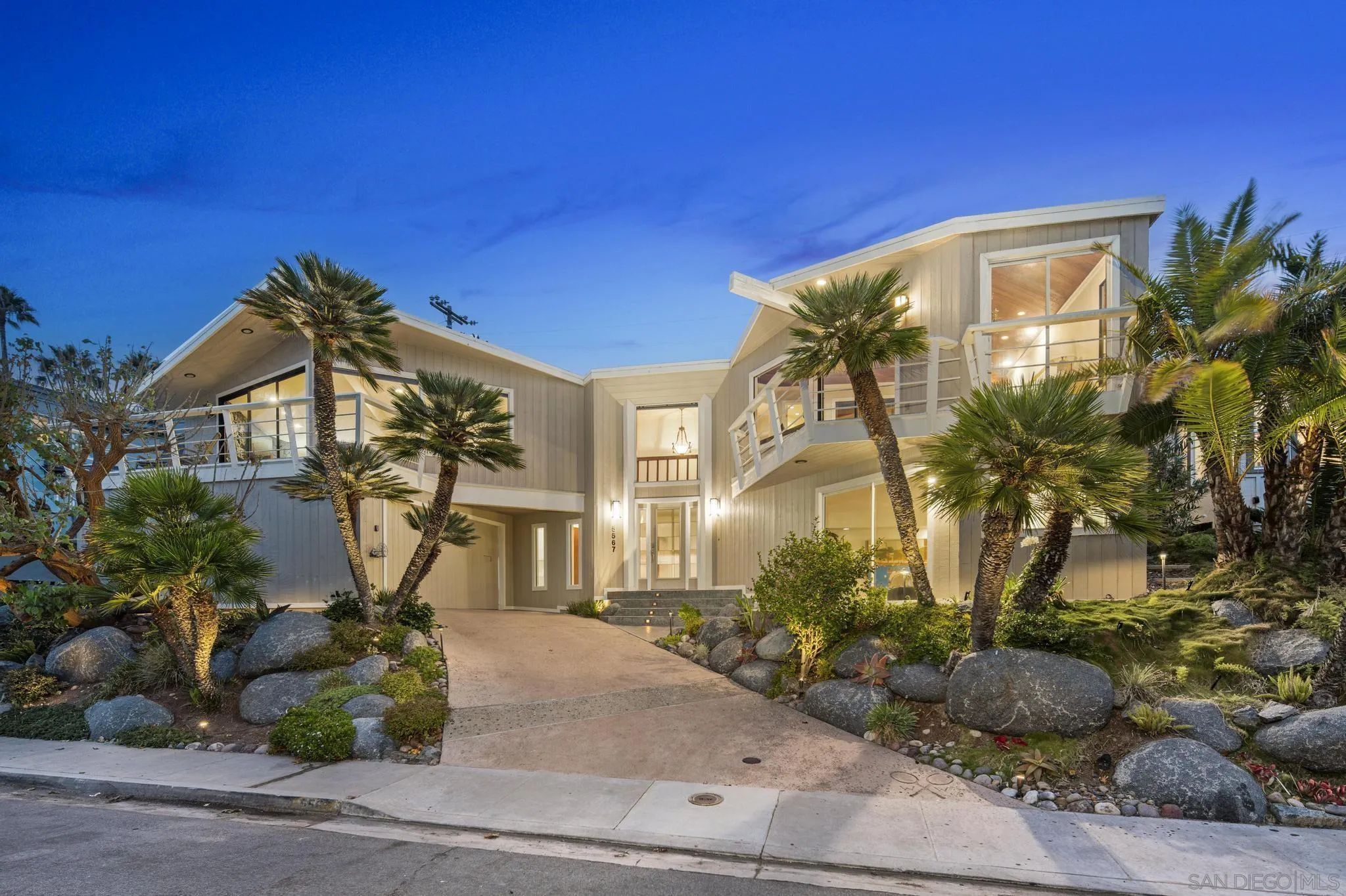 https://cdn.realtyfeed.com/cdn/127/260014706/6945bdb201b5b5368e006ec2e56429de.webp