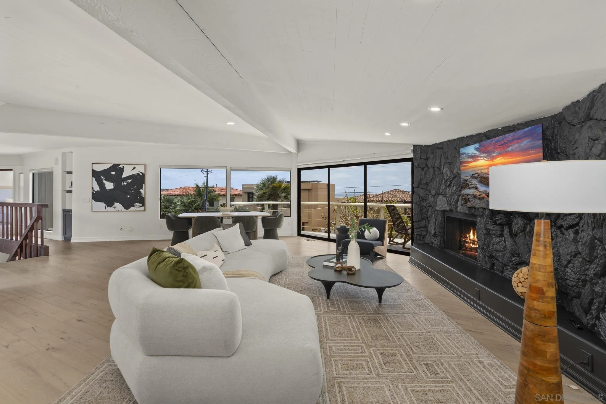 https://cdn.realtyfeed.com/cdn/127/260014706/a6f9b07b586d2a489e3fc2ed1a679e7a.webp