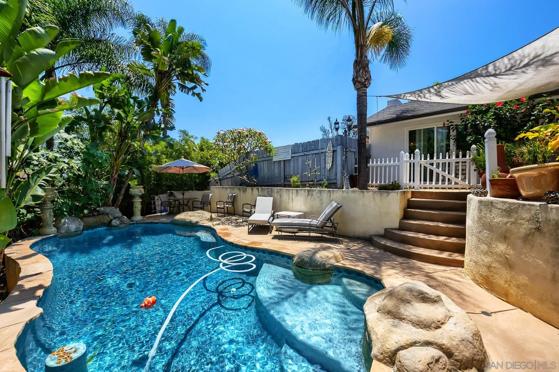 https://cdn.realtyfeed.com/cdn/127/260014707/2d6cba51cc8a5dfa4f437c2543a1b604.webp