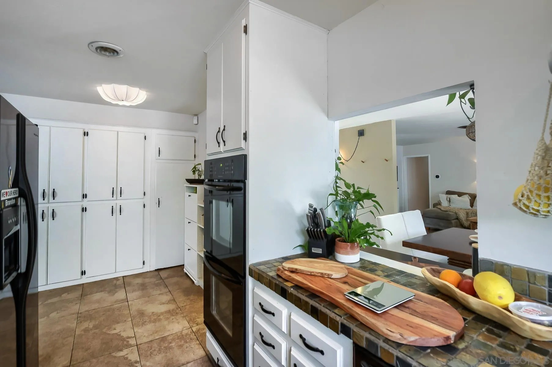https://cdn.realtyfeed.com/cdn/127/260014707/36a19551a924783bb2f0d9092d8546e8.webp