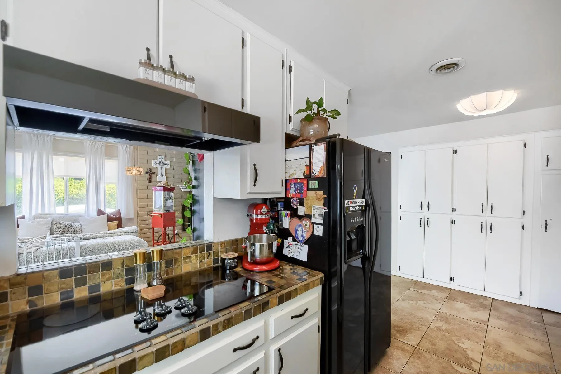 https://cdn.realtyfeed.com/cdn/127/260014707/563bcdbbbd92a383a87cad8045b344d2.webp