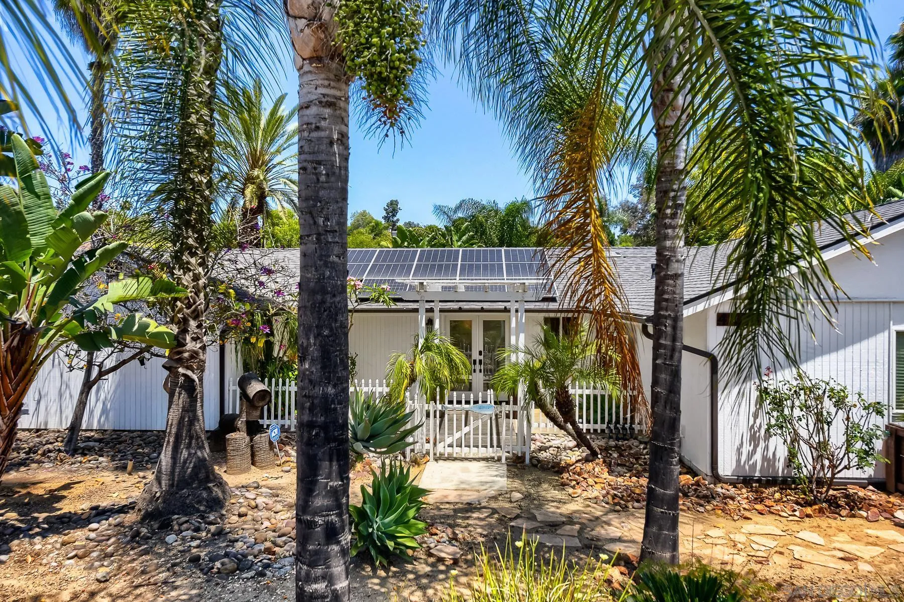 https://cdn.realtyfeed.com/cdn/127/260014707/e3c62b43018f90fc3ebda95db597e5aa.webp
