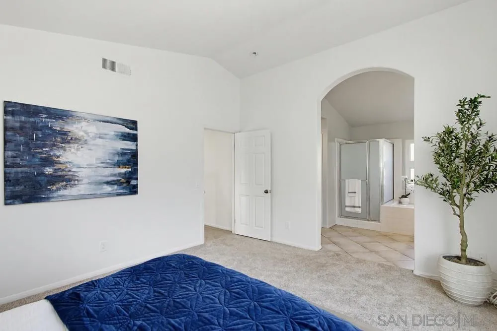 https://cdn.realtyfeed.com/cdn/127/260014709/14f636a2a4706983442b510e05eb79e3.webp