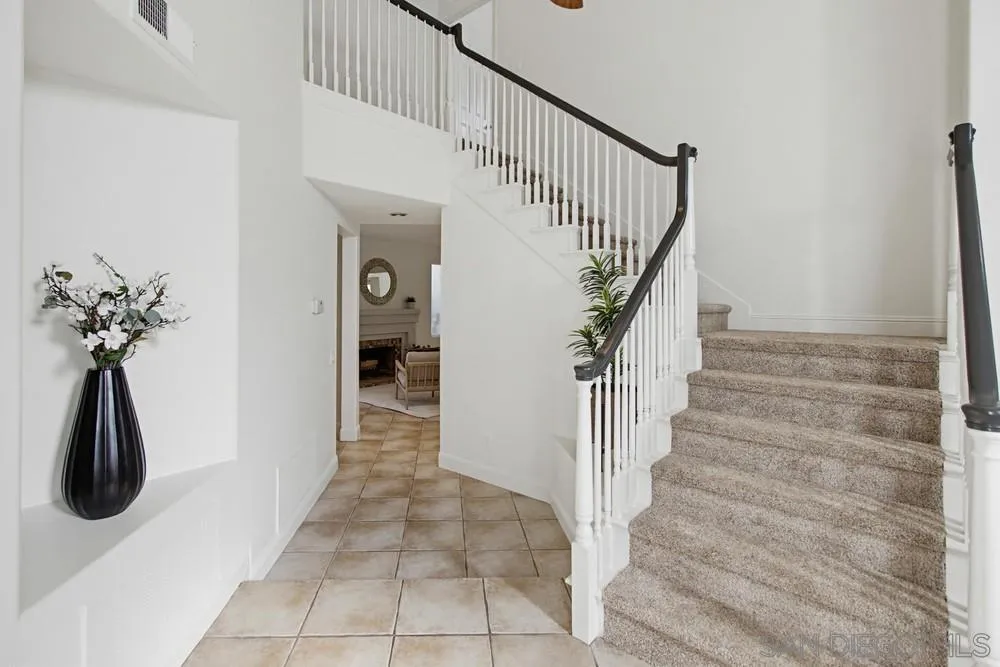 https://cdn.realtyfeed.com/cdn/127/260014709/46e5f5b5f29861cfc1c8d7872cbf2b23.webp