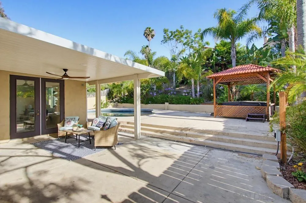 https://cdn.realtyfeed.com/cdn/127/260014709/50f83dc0cbf7a095c6089dca055fdcef.webp