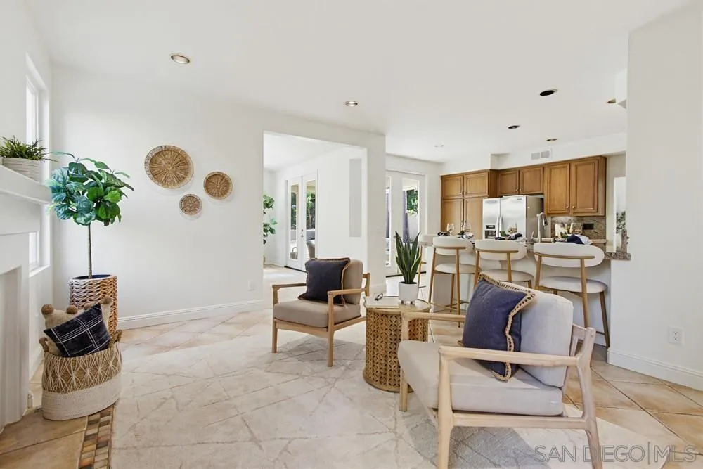 https://cdn.realtyfeed.com/cdn/127/260014709/552729b7b30b4bed35573300362a8166.webp