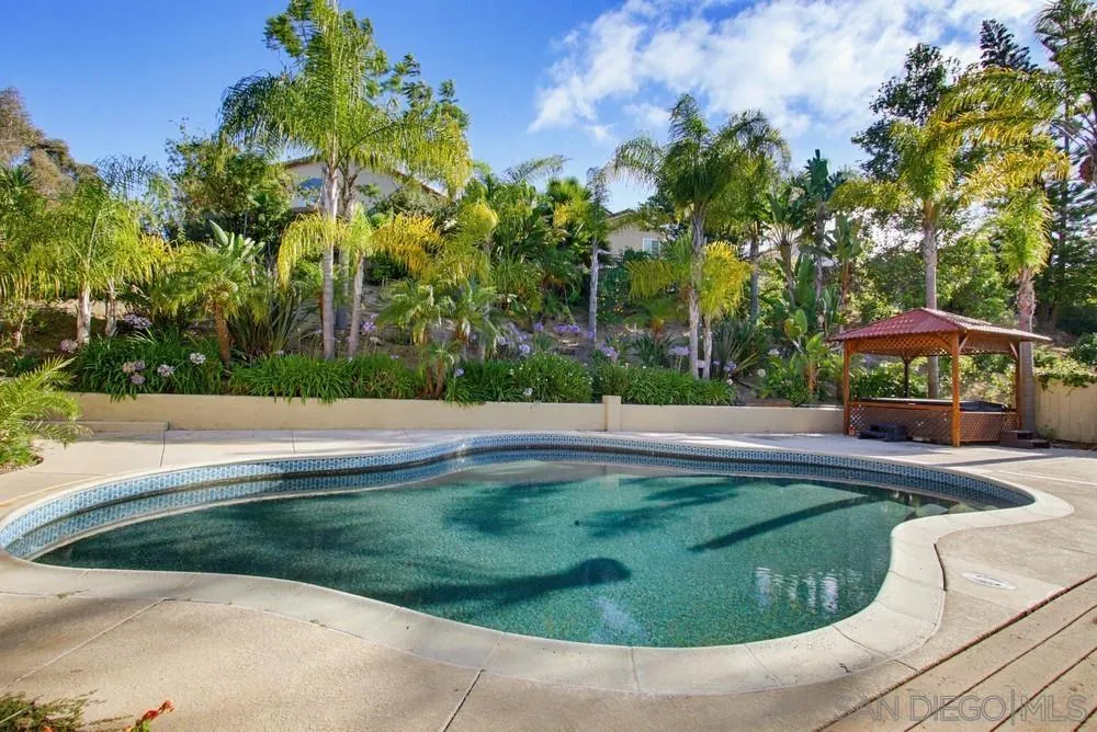 https://cdn.realtyfeed.com/cdn/127/260014709/801dfe3748b3869c793d2675c2fcbbb1.webp