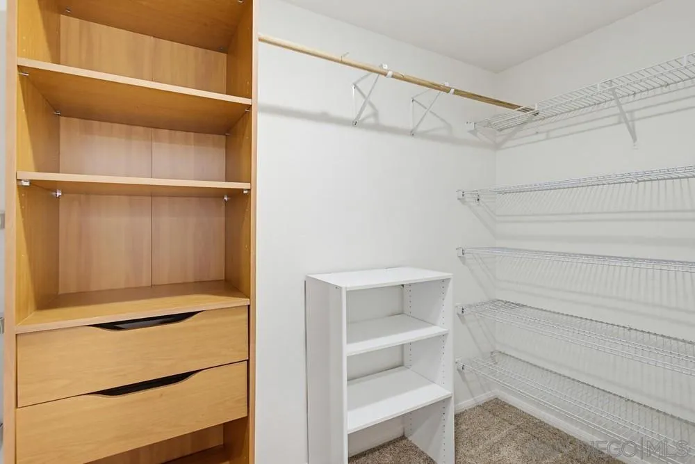 https://cdn.realtyfeed.com/cdn/127/260014709/b596309cc7de885c62efe4f8c0da9028.webp