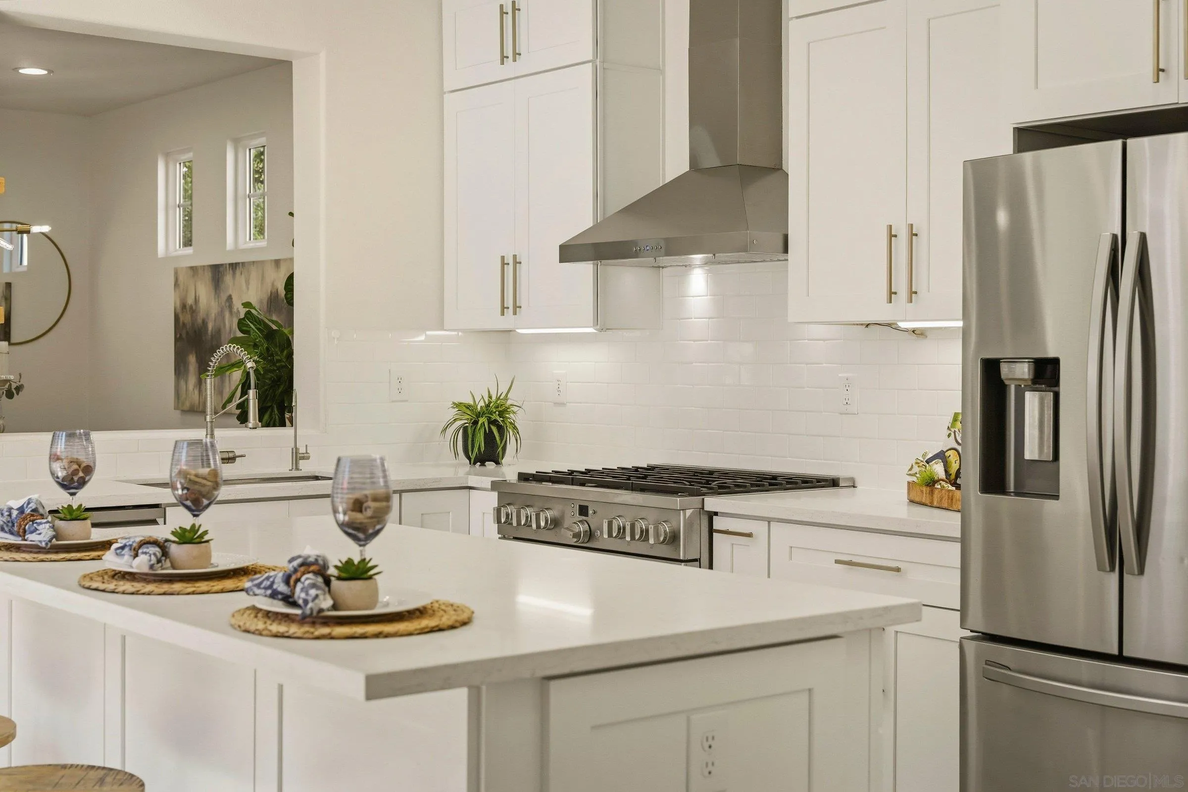 https://cdn.realtyfeed.com/cdn/127/260014711/13927d830b9f66959d04db05bc9b09ff.webp