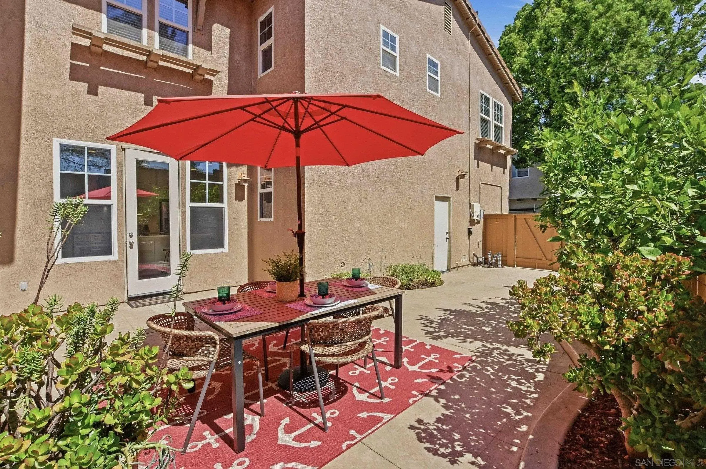 https://cdn.realtyfeed.com/cdn/127/260014711/233b48dd2157e10f0816a947c42c7f8e.webp