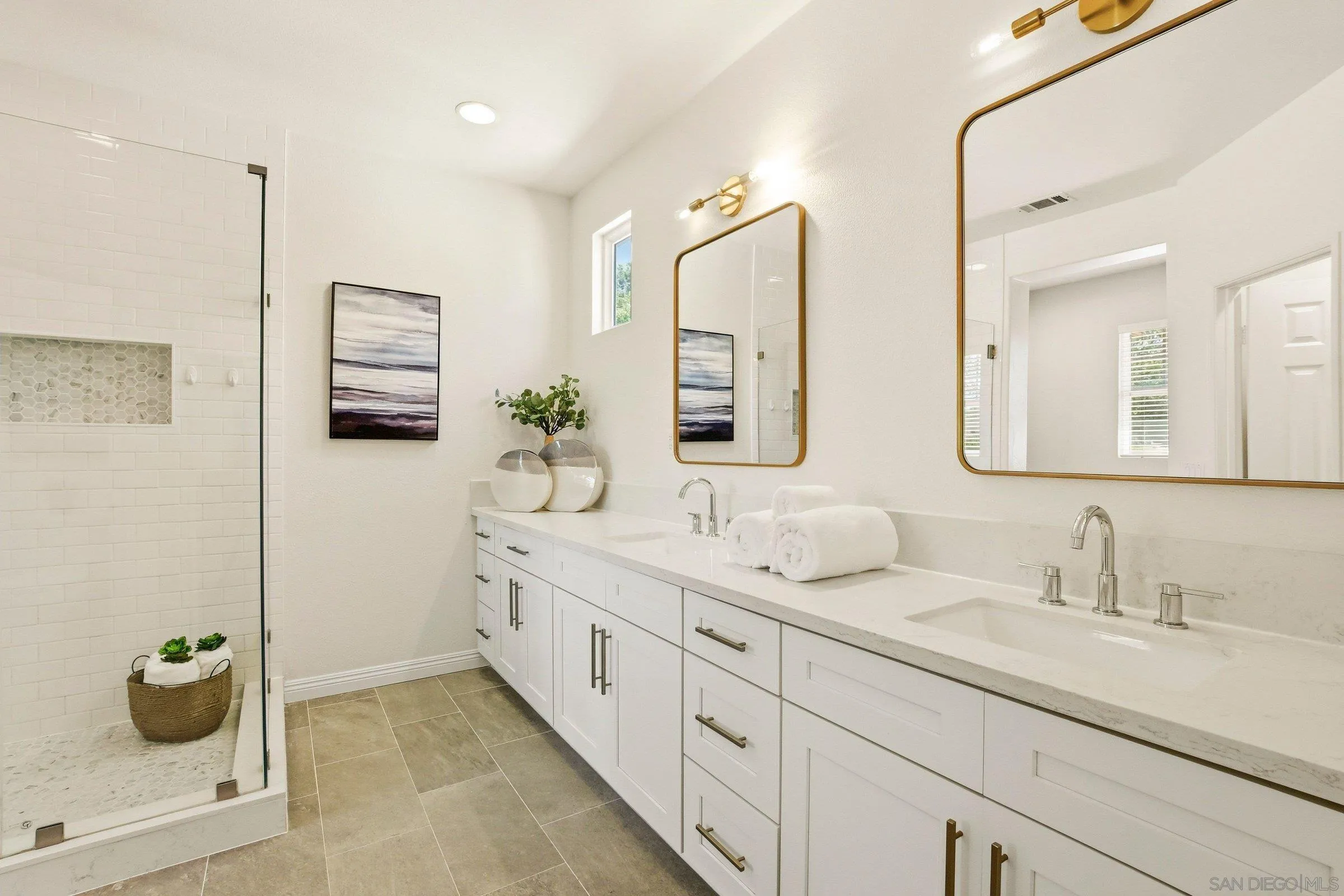 https://cdn.realtyfeed.com/cdn/127/260014711/6e50b6885c7036c7b74399b3ef458242.webp