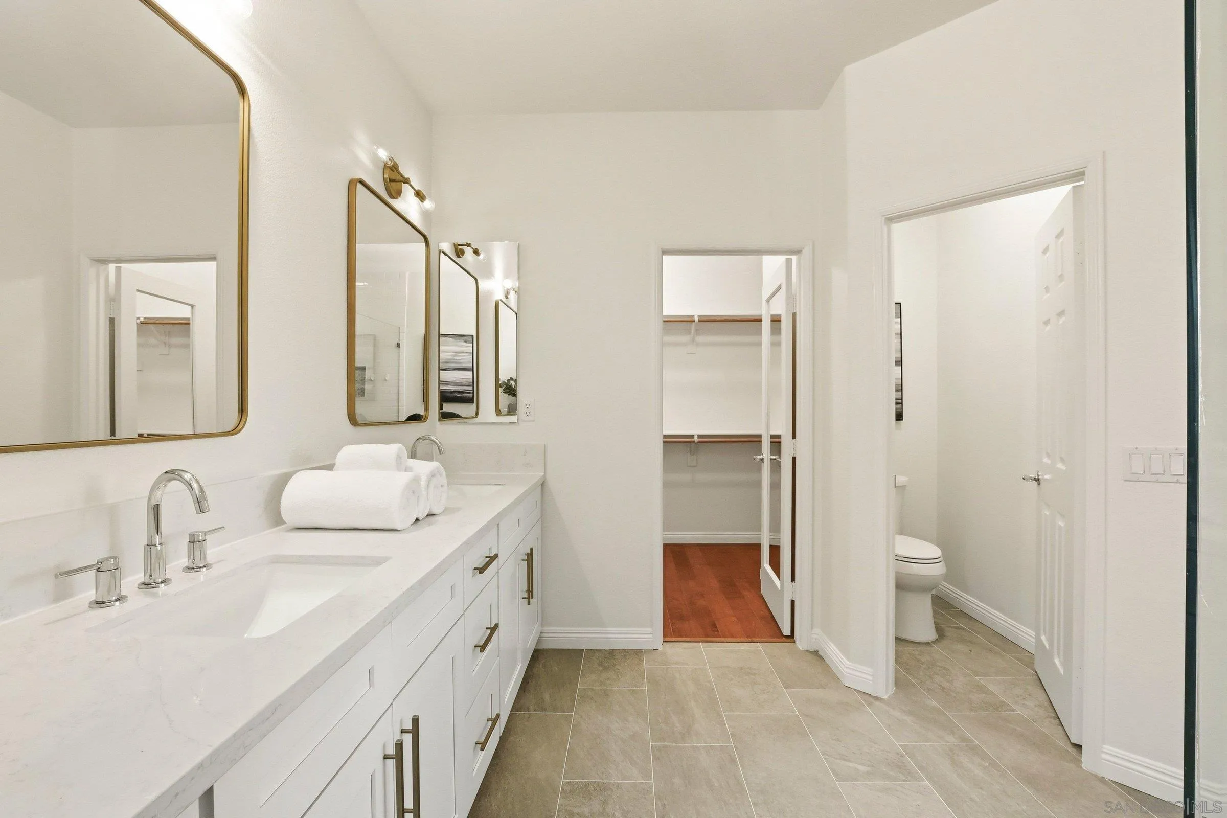 https://cdn.realtyfeed.com/cdn/127/260014711/80ad4908e1ec44eebf33fd976f1a5f11.webp