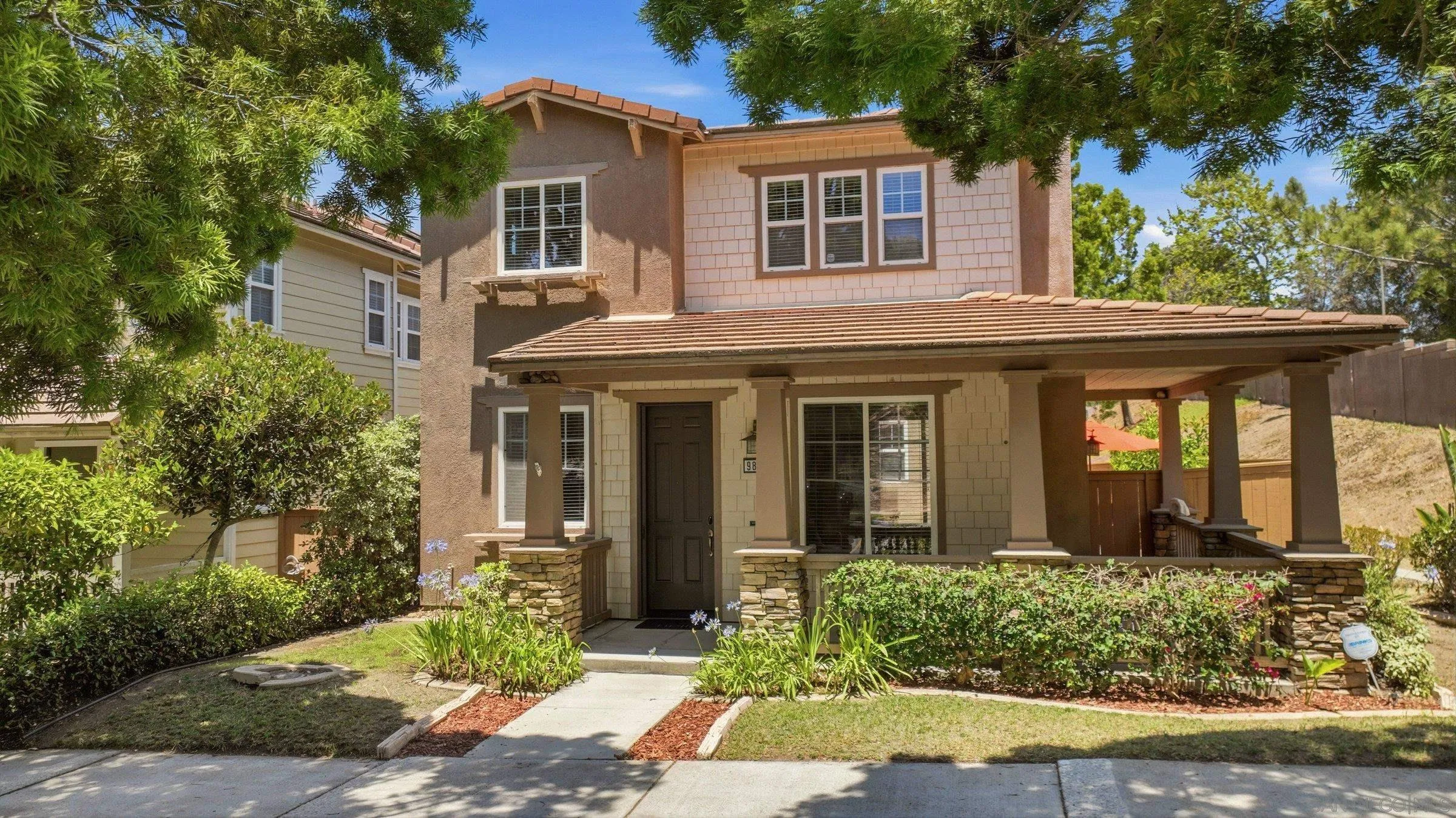 https://cdn.realtyfeed.com/cdn/127/260014711/814e49f286fa38908681cf378c1b543c.webp