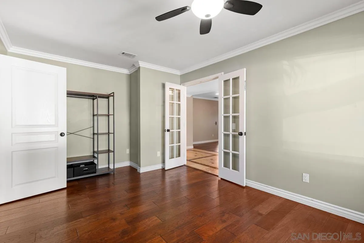 https://cdn.realtyfeed.com/cdn/127/260014720/8b302dce69dd8f2e4d2c67787994cb24.webp