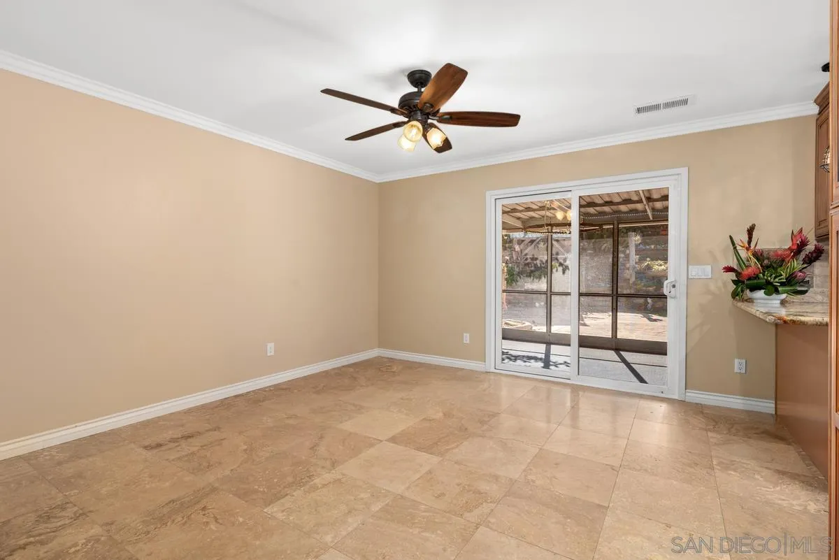 https://cdn.realtyfeed.com/cdn/127/260014720/c4f13324d06055b5d3fb9816a8cf8091.webp