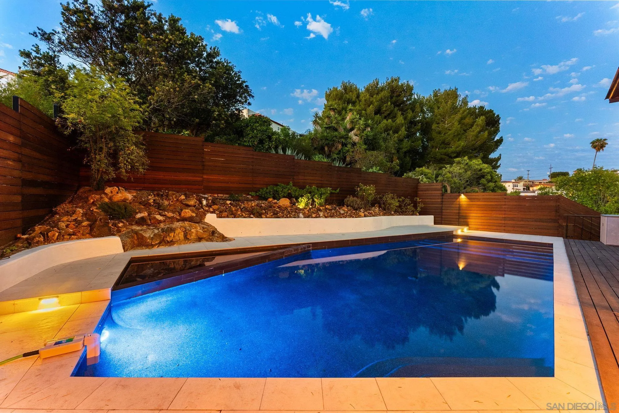 https://cdn.realtyfeed.com/cdn/127/260014722/4bb2878643c572abc7a847eda9838545.webp