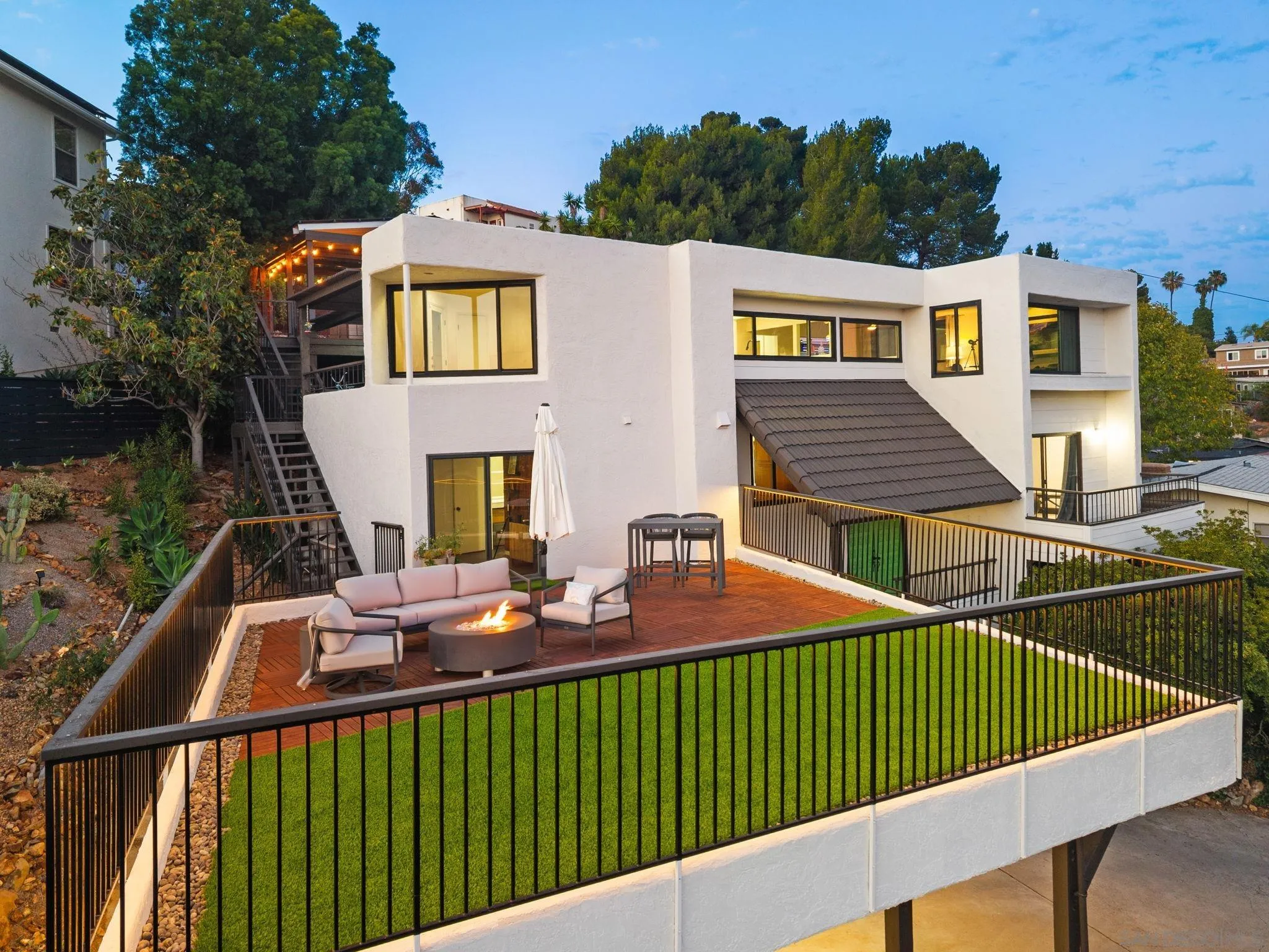 https://cdn.realtyfeed.com/cdn/127/260014722/54aadb167fa55272baf0b740f296eed8.webp