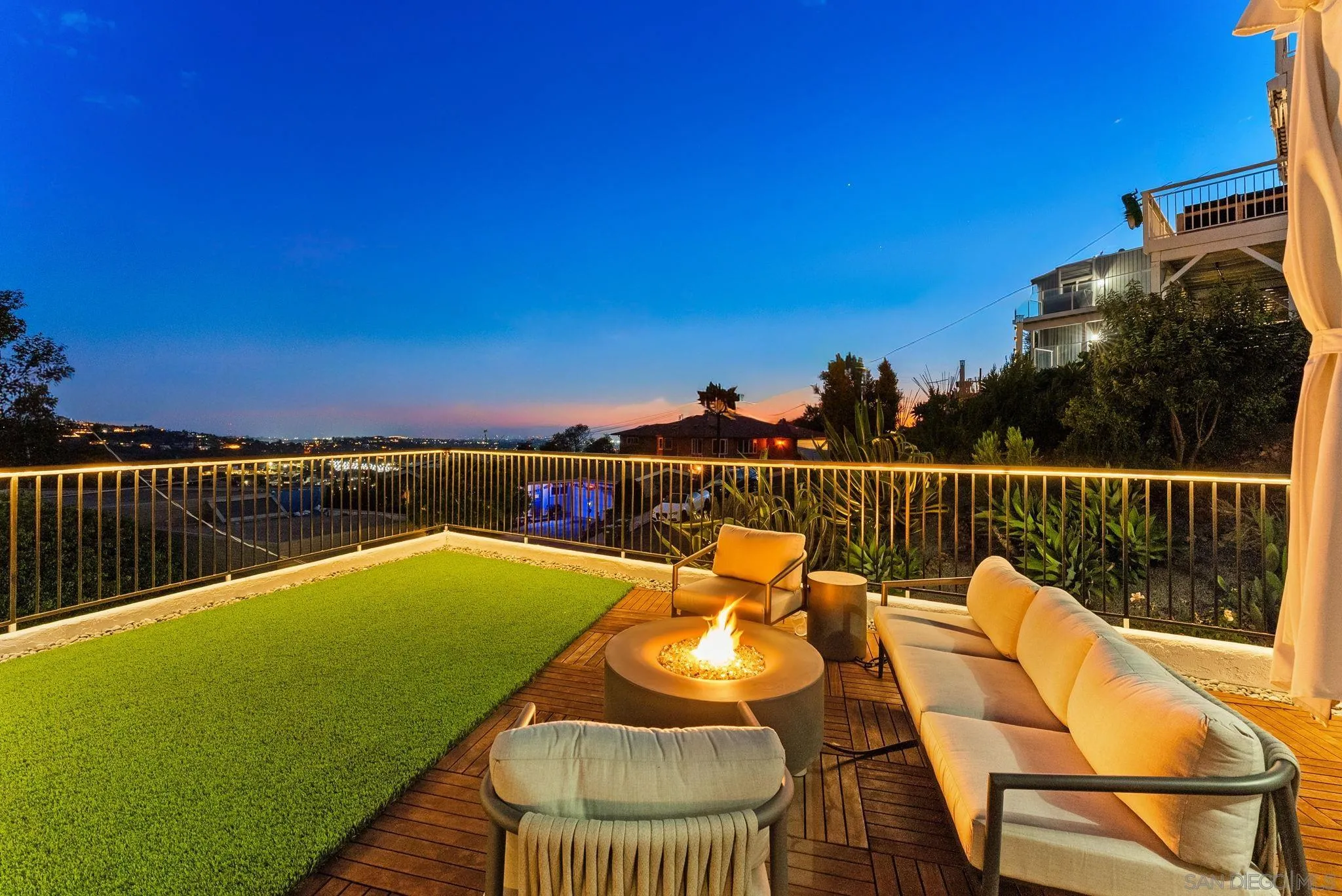 https://cdn.realtyfeed.com/cdn/127/260014722/60e5c7cd543d9668f2aa79c10ca4a354.webp
