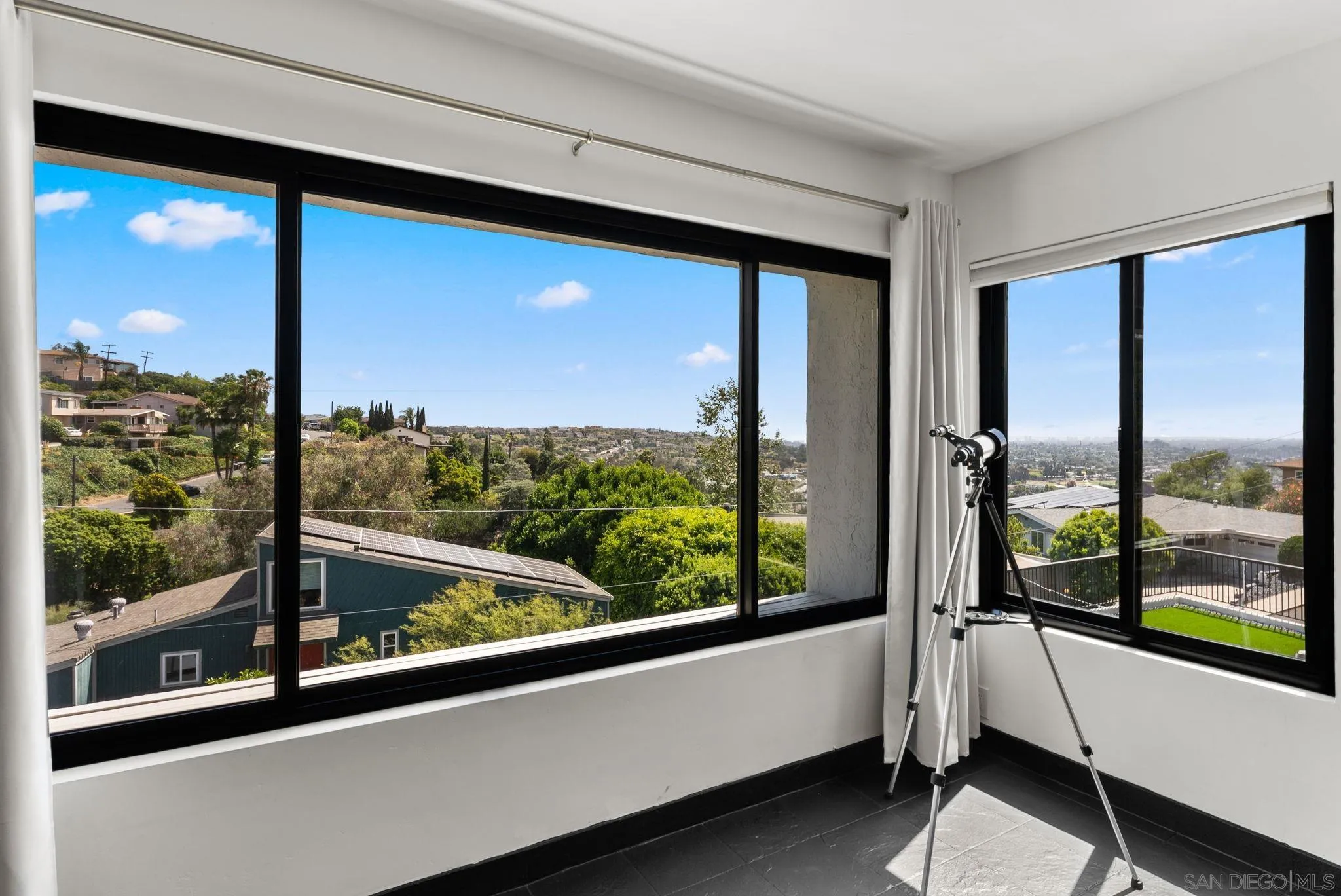 https://cdn.realtyfeed.com/cdn/127/260014722/679eb60b3c3562e9f7048d978f7dcc6c.webp