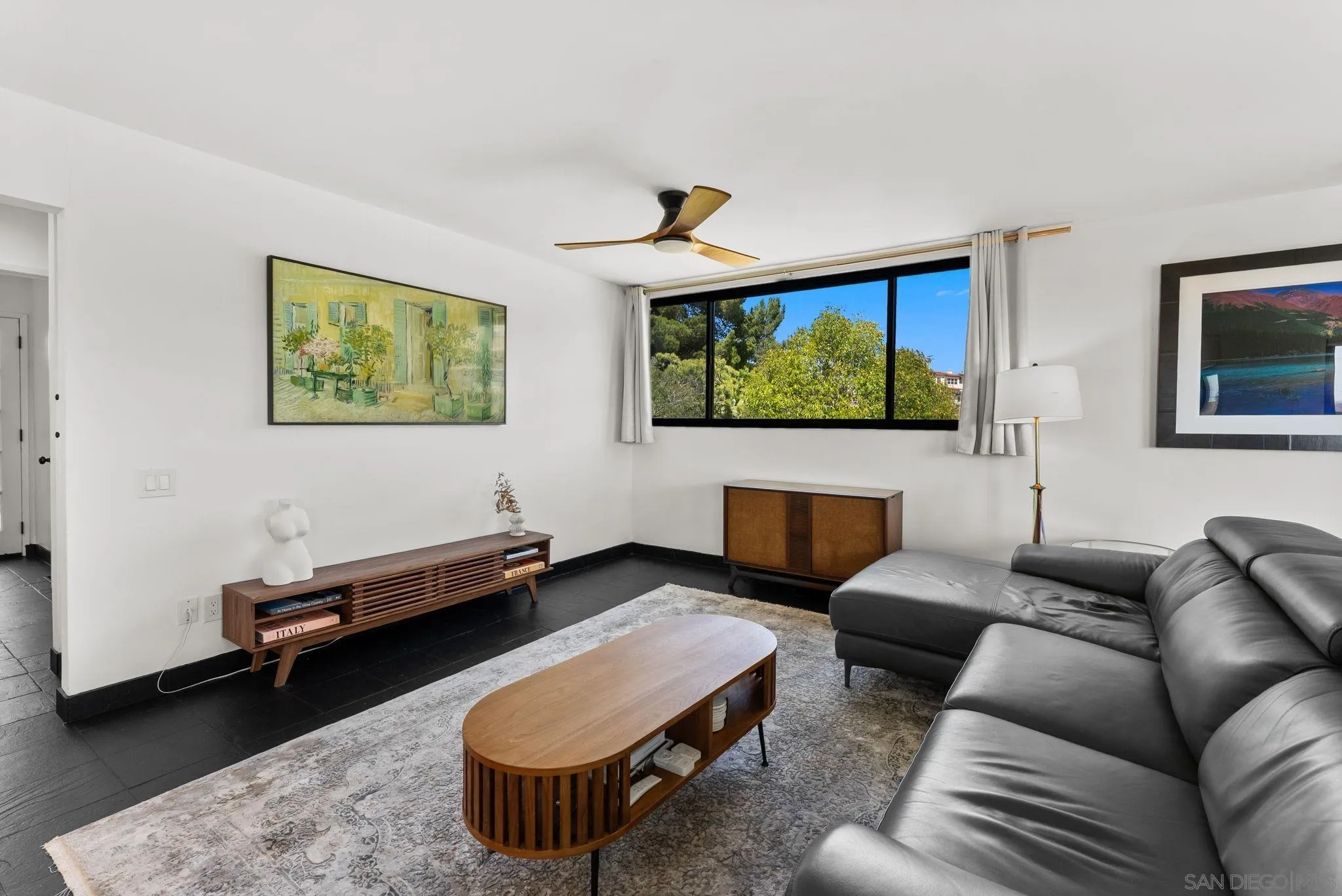 https://cdn.realtyfeed.com/cdn/127/260014722/9e37f4904e0d19a94cb0dff0b57c385b.webp