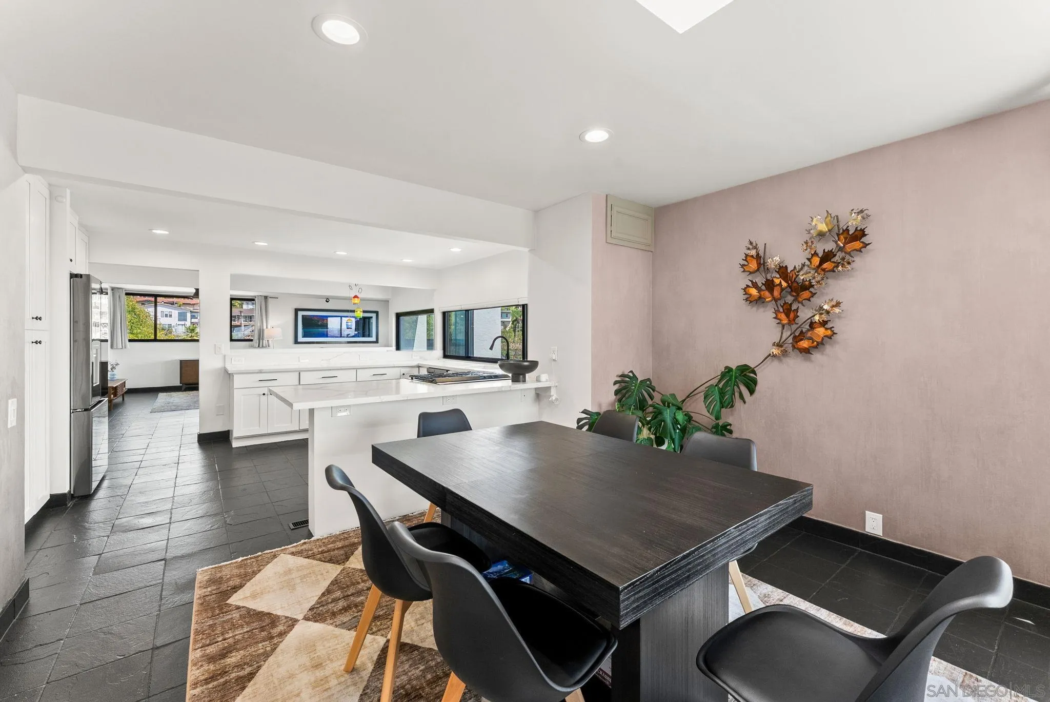 https://cdn.realtyfeed.com/cdn/127/260014722/b636019f8a3f2cf96cf015367d6158eb.webp