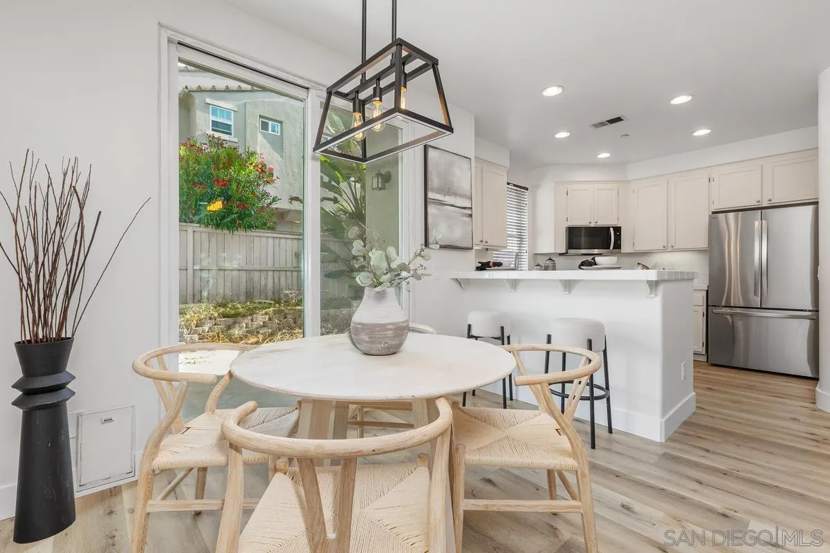 https://cdn.realtyfeed.com/cdn/127/260014723/4df43e13d1c126743d6439ad14e676d6.webp