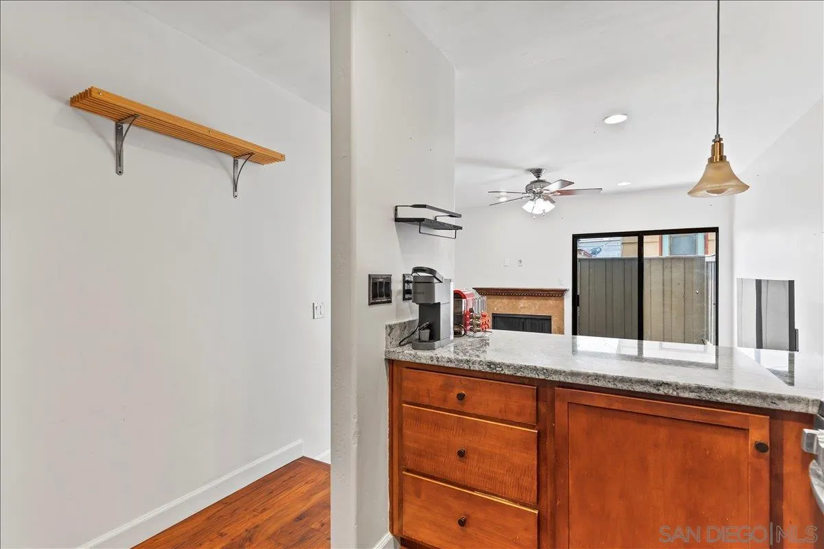 Photo #12: 260014727 Listing: Photo #12