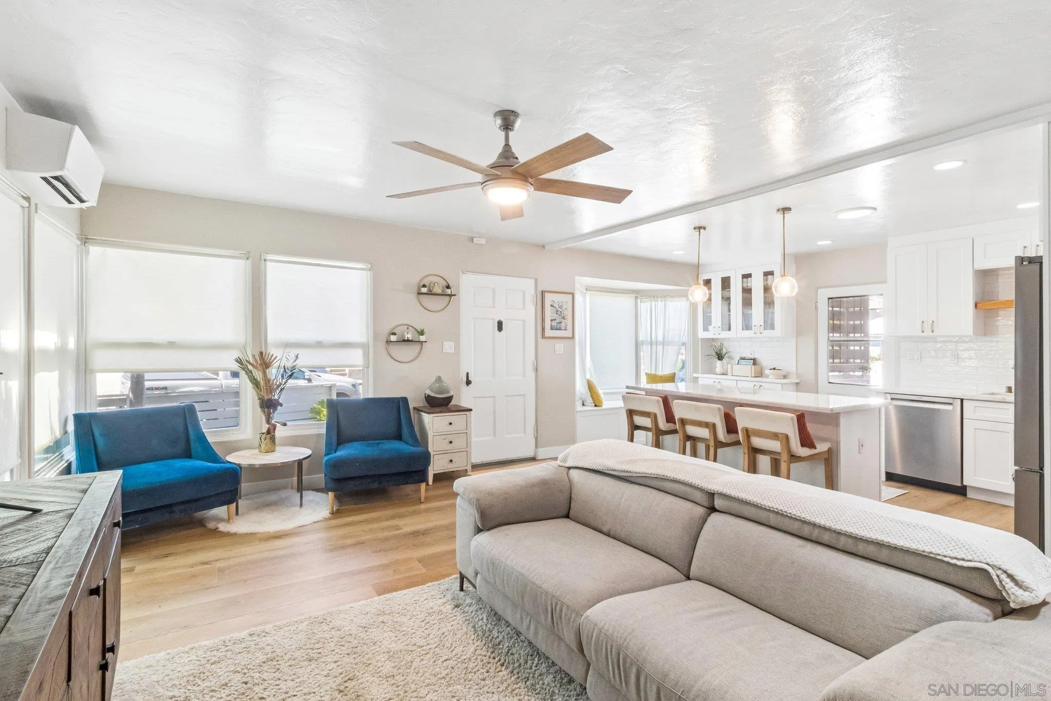 https://cdn.realtyfeed.com/cdn/127/260014733/7d524b096ac7f8dcbbace6c878c021cf.webp