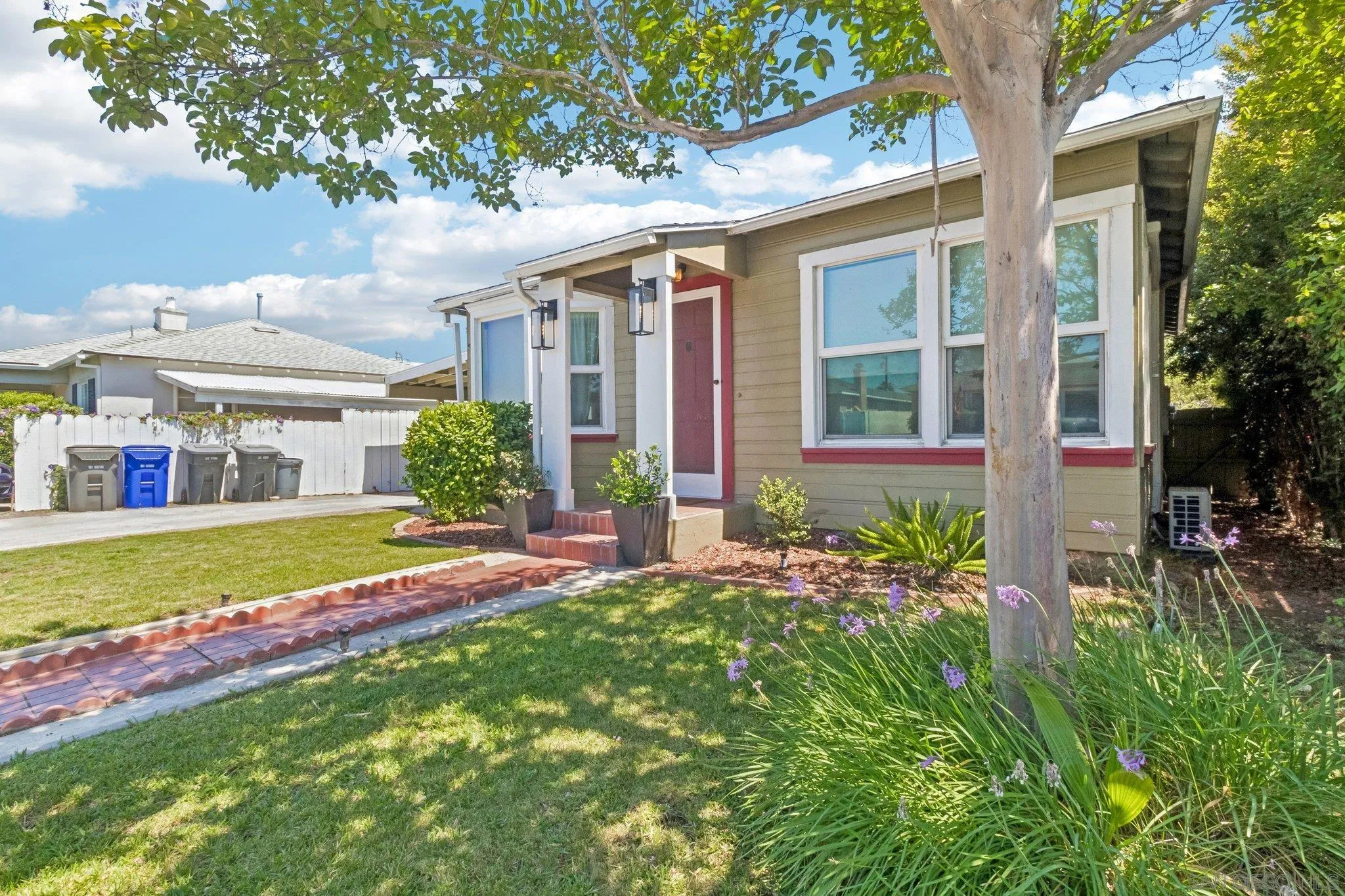 https://cdn.realtyfeed.com/cdn/127/260014733/9d4f2ea343826829264ef55c611fee1b.webp