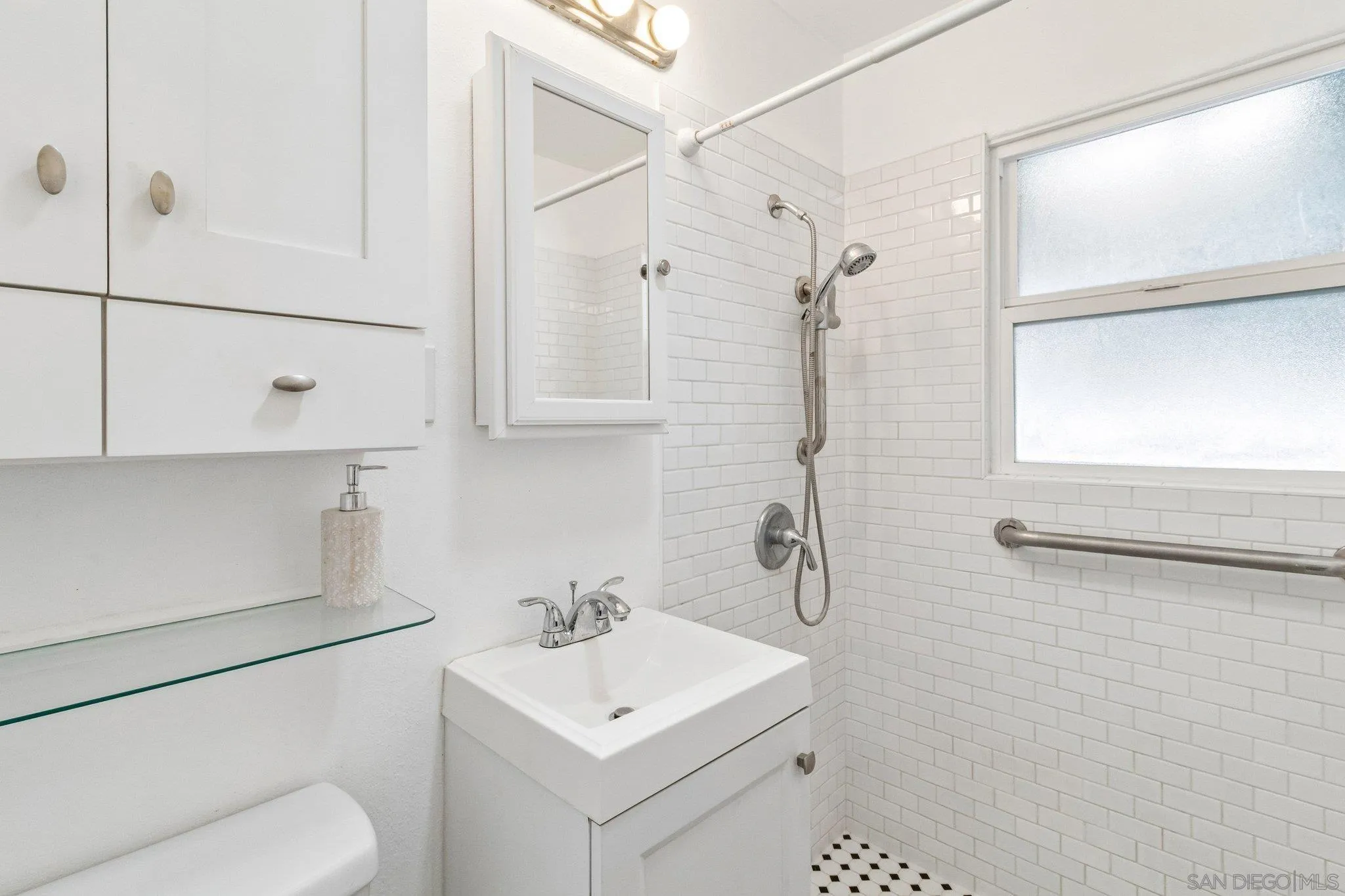 https://cdn.realtyfeed.com/cdn/127/260014733/a58fdd4bf87e50a592ae1b1775305283.webp