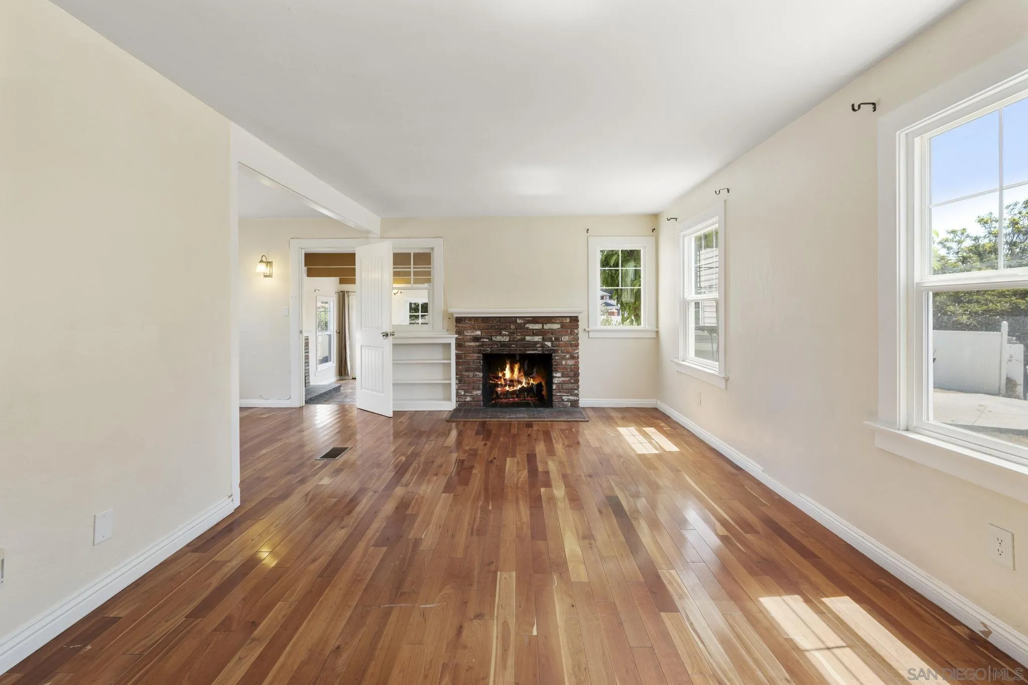 https://cdn.realtyfeed.com/cdn/127/260014734/0a7e08c6f995ffe86a5372e0aa3bd263.webp