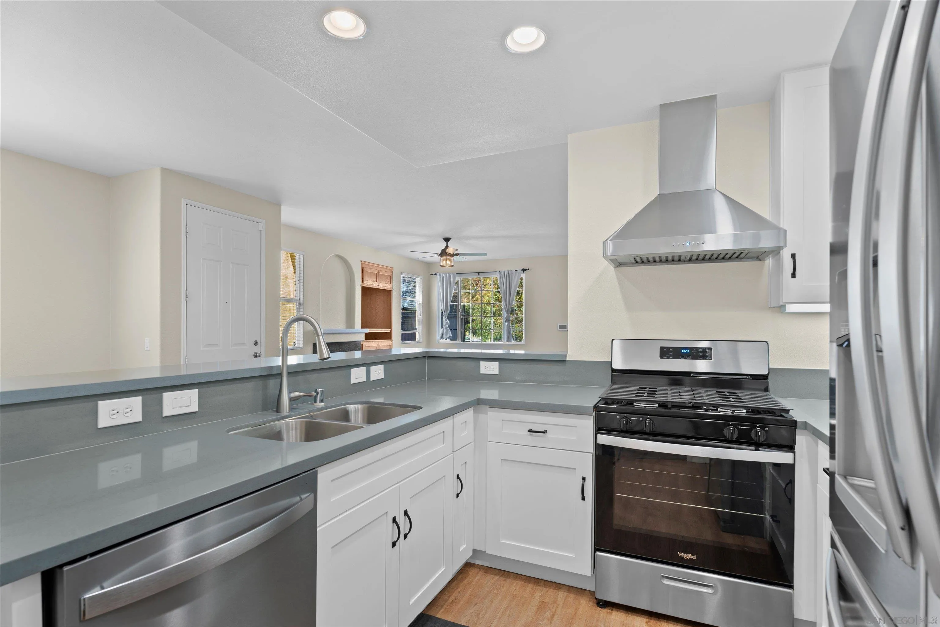 Photo #5: 260014736 Listing: Photo #5