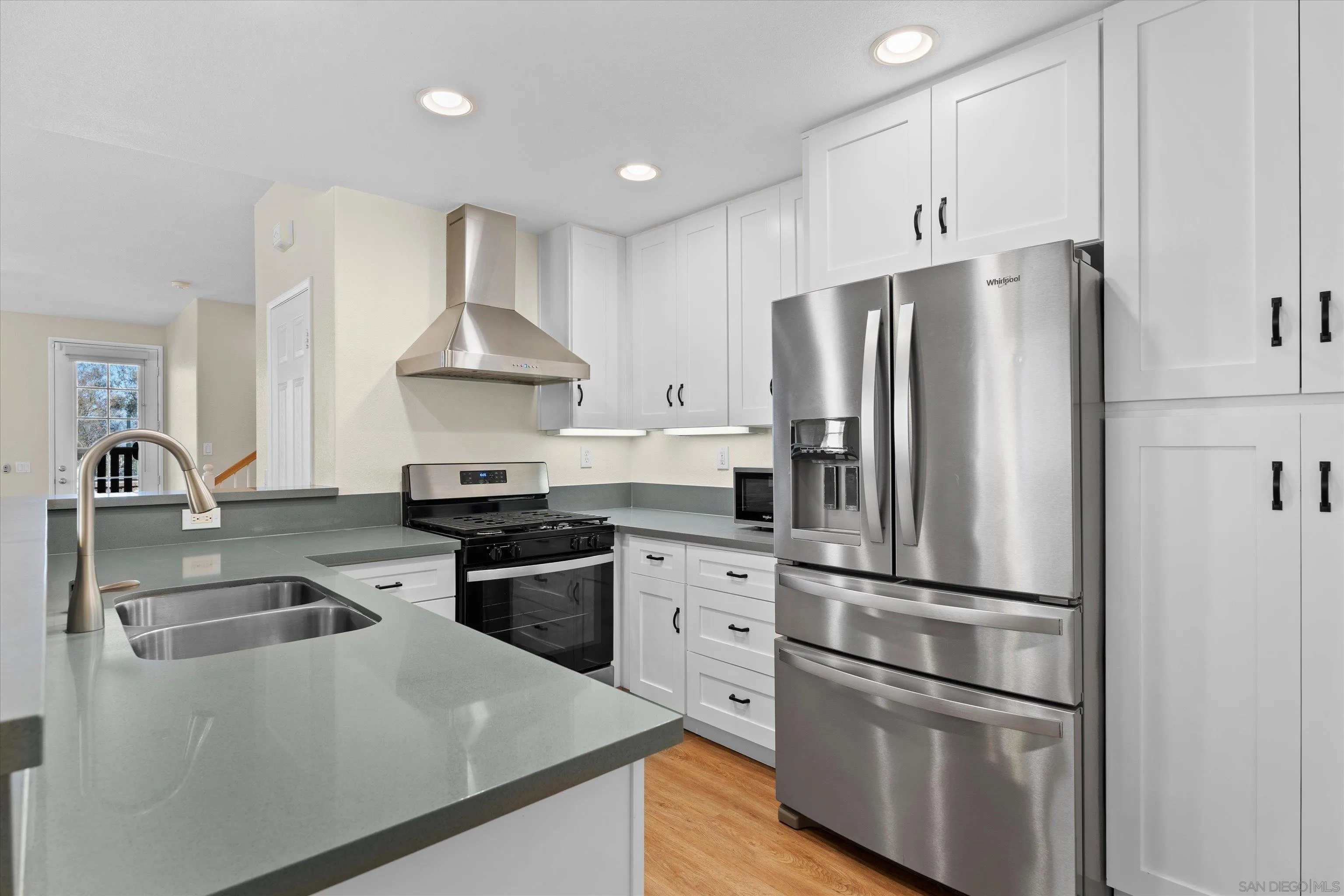 Photo #7: 260014736 Listing: Photo #7