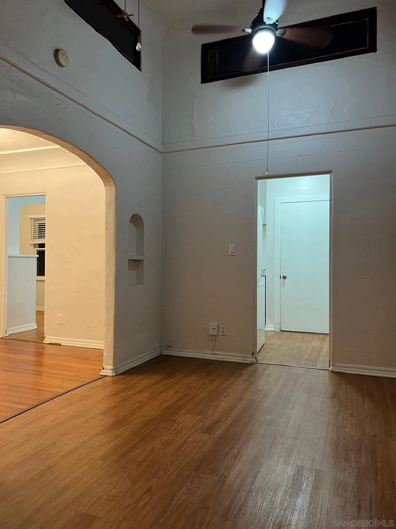 https://cdn.realtyfeed.com/cdn/127/260014738/451fab5a172ee46773c8417a3e0a2c40.webp