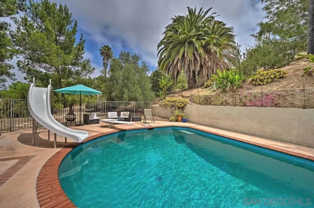 https://cdn.realtyfeed.com/cdn/127/260014745/5d7a6586ac83f8a7ced178711ae06a79.webp