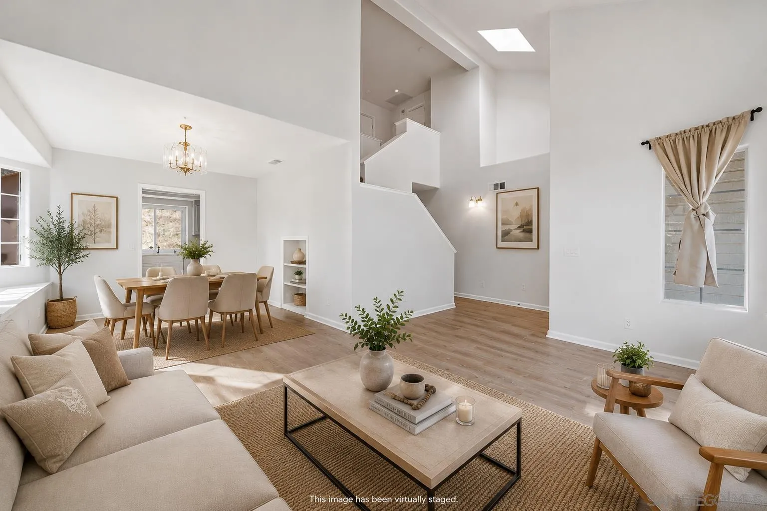 https://cdn.realtyfeed.com/cdn/127/260014752/5faef9d90666ed1a545b1b12b51382ab.webp