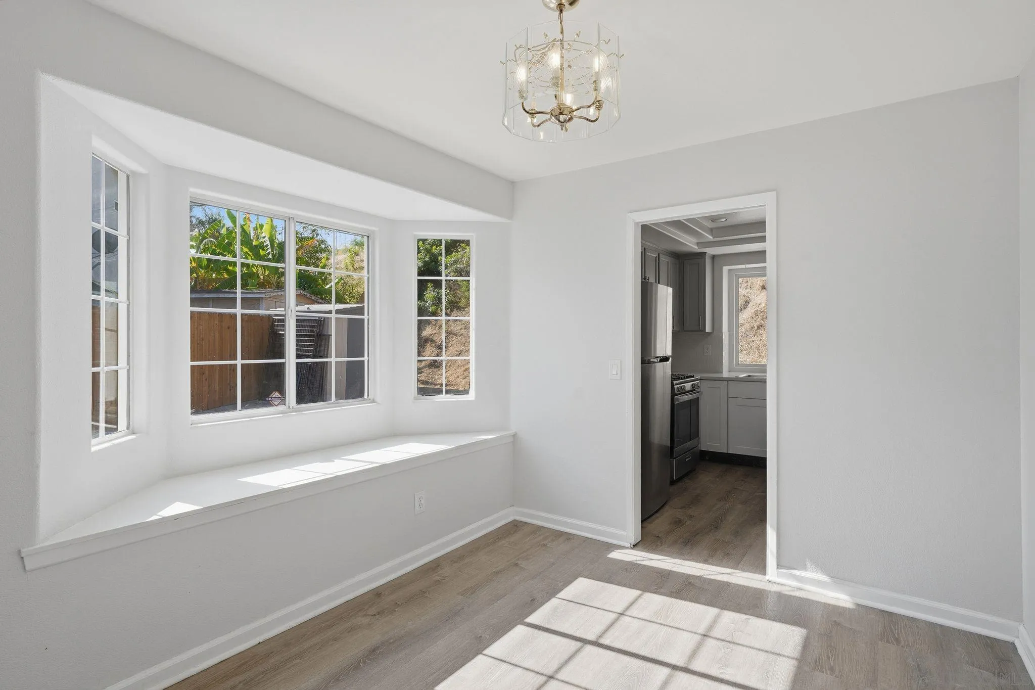 https://cdn.realtyfeed.com/cdn/127/260014752/87c75b2a5f4607ab6425624cec988979.webp
