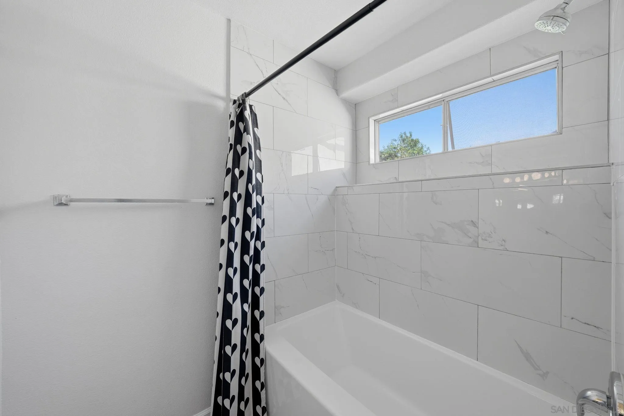 https://cdn.realtyfeed.com/cdn/127/260014752/b0b1bf22f69df364baca45b1609057bb.webp