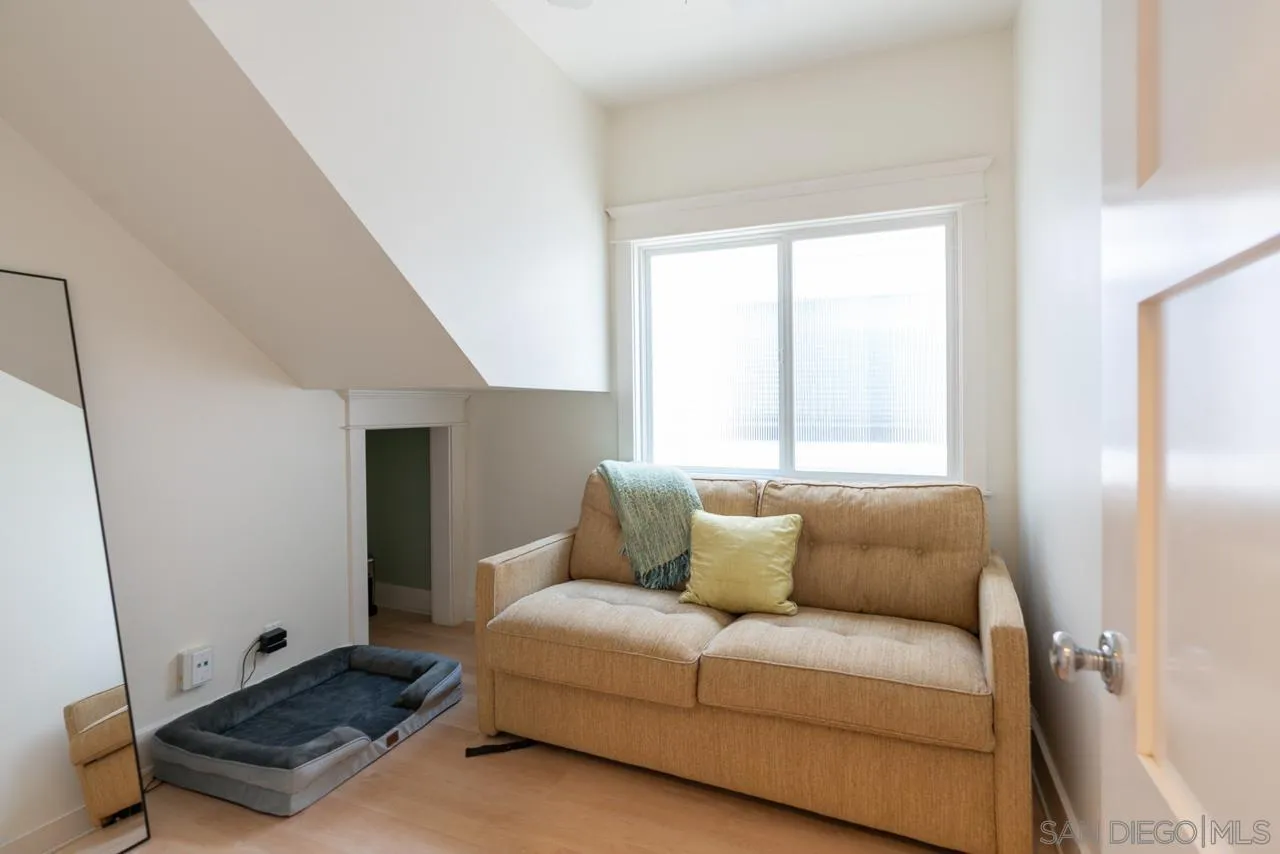 https://cdn.realtyfeed.com/cdn/127/260014753/8a8f286b42d15bd3744d34cfd7759a8c.webp