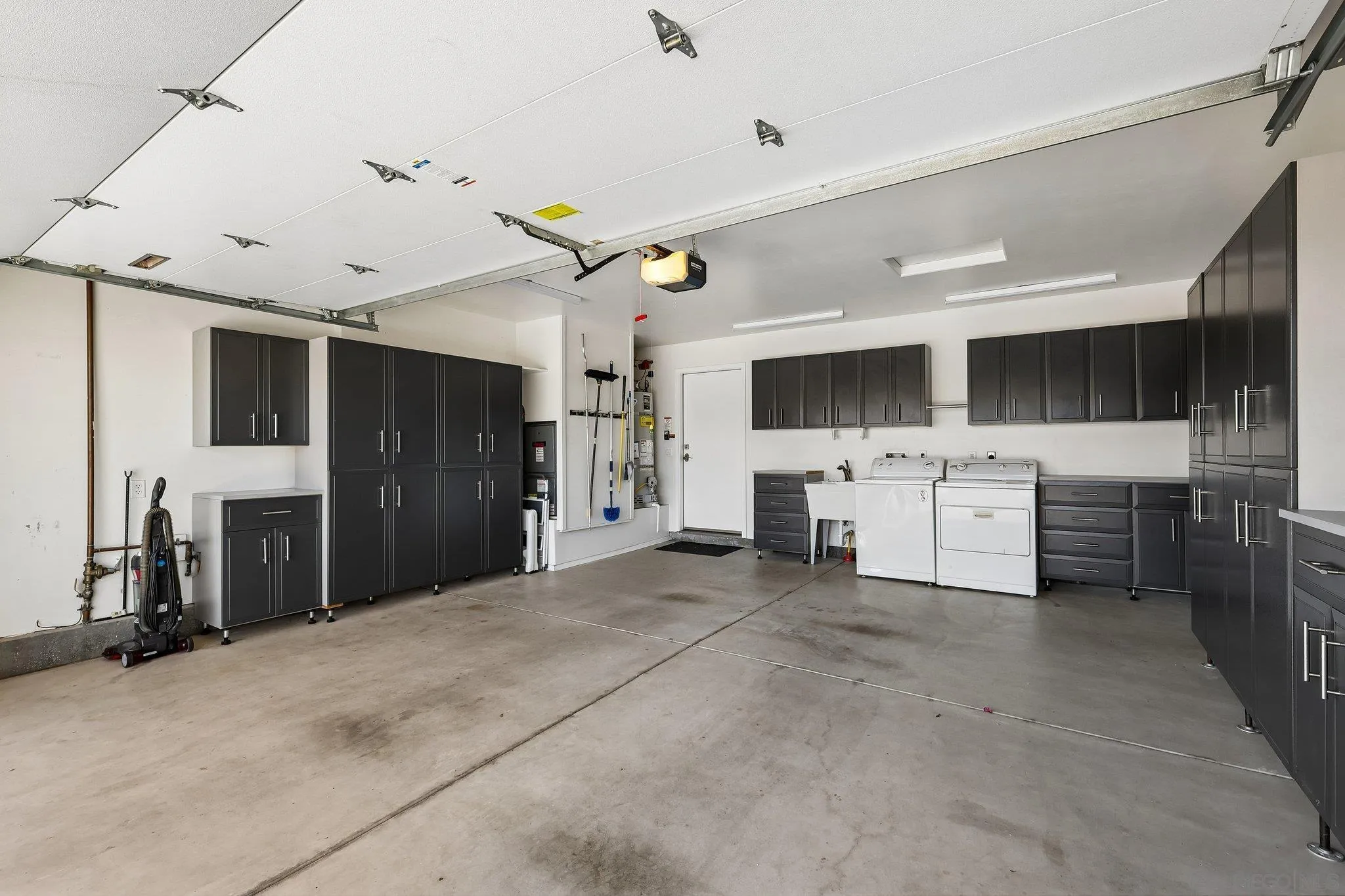 https://cdn.realtyfeed.com/cdn/127/260014759/17418b66b9264aa35be9d7626b9c29bf.webp